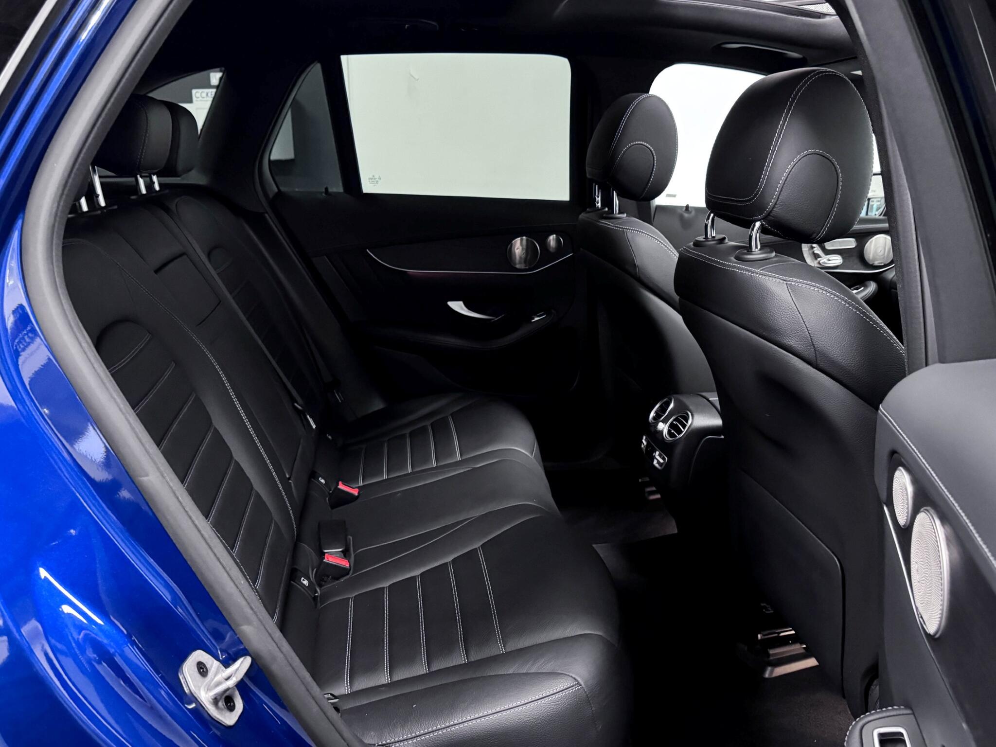 Mercedes-Benz GLC view 11