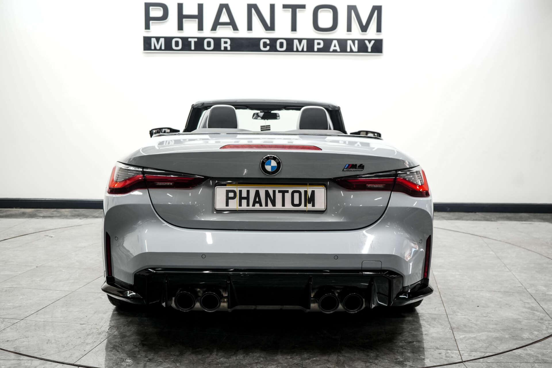 BMW M4 view 8