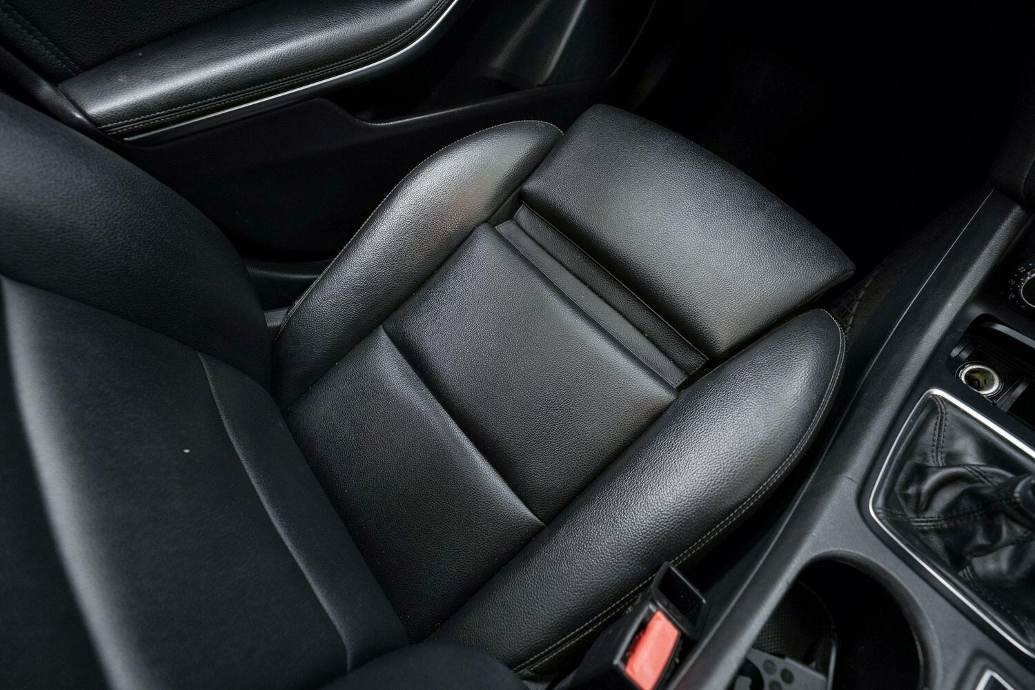 Mercedes-Benz Gla view 21