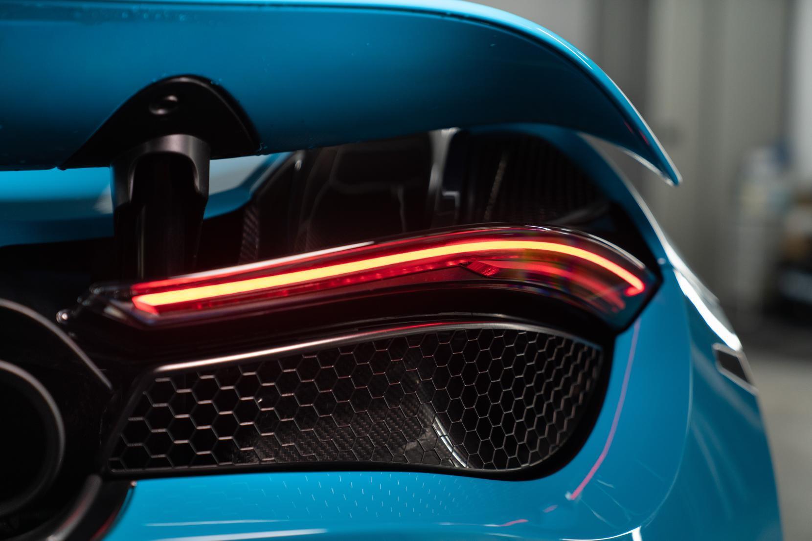 Mclaren 720s view 32