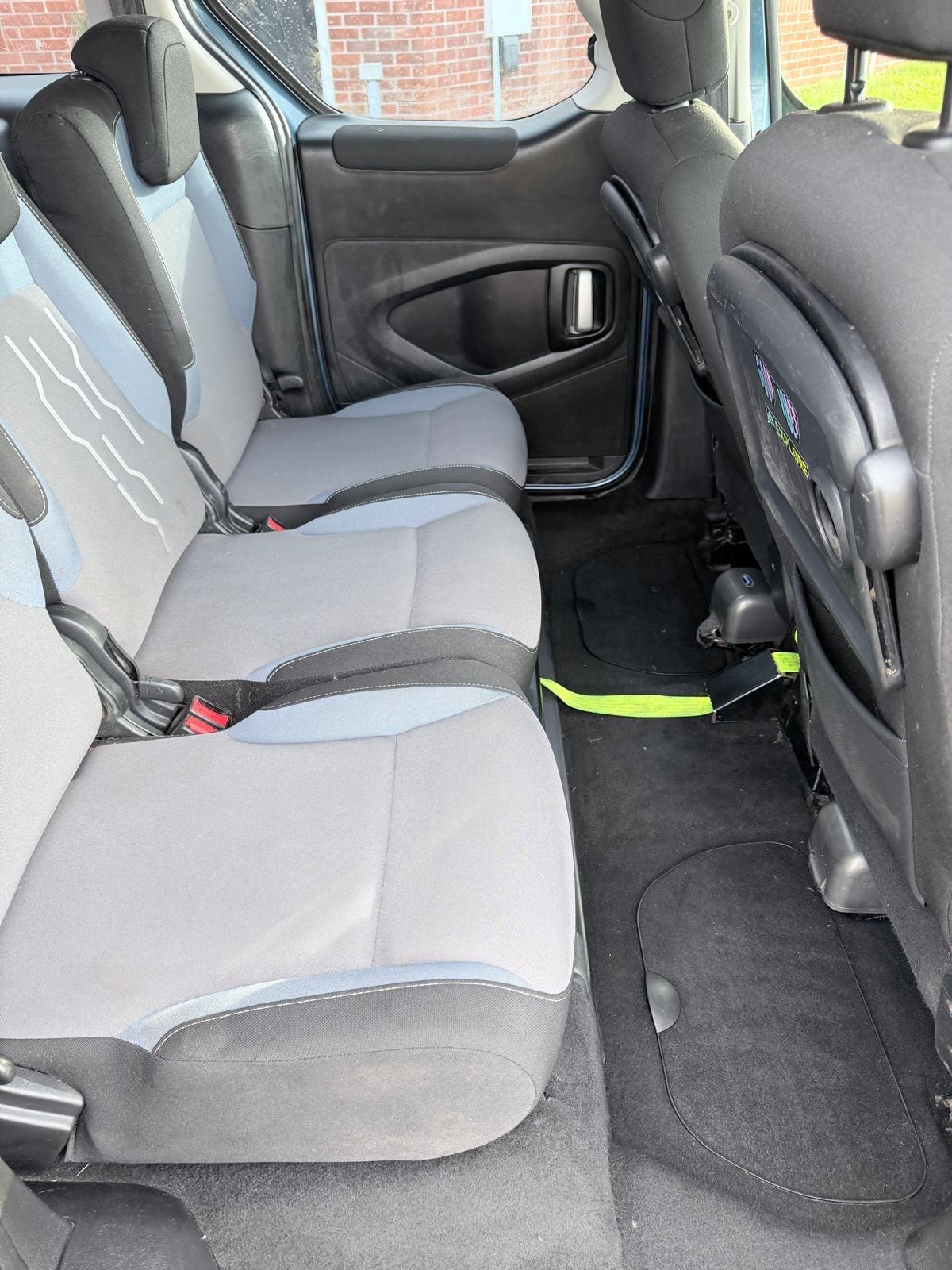 Peugeot Partner Tepee view 7