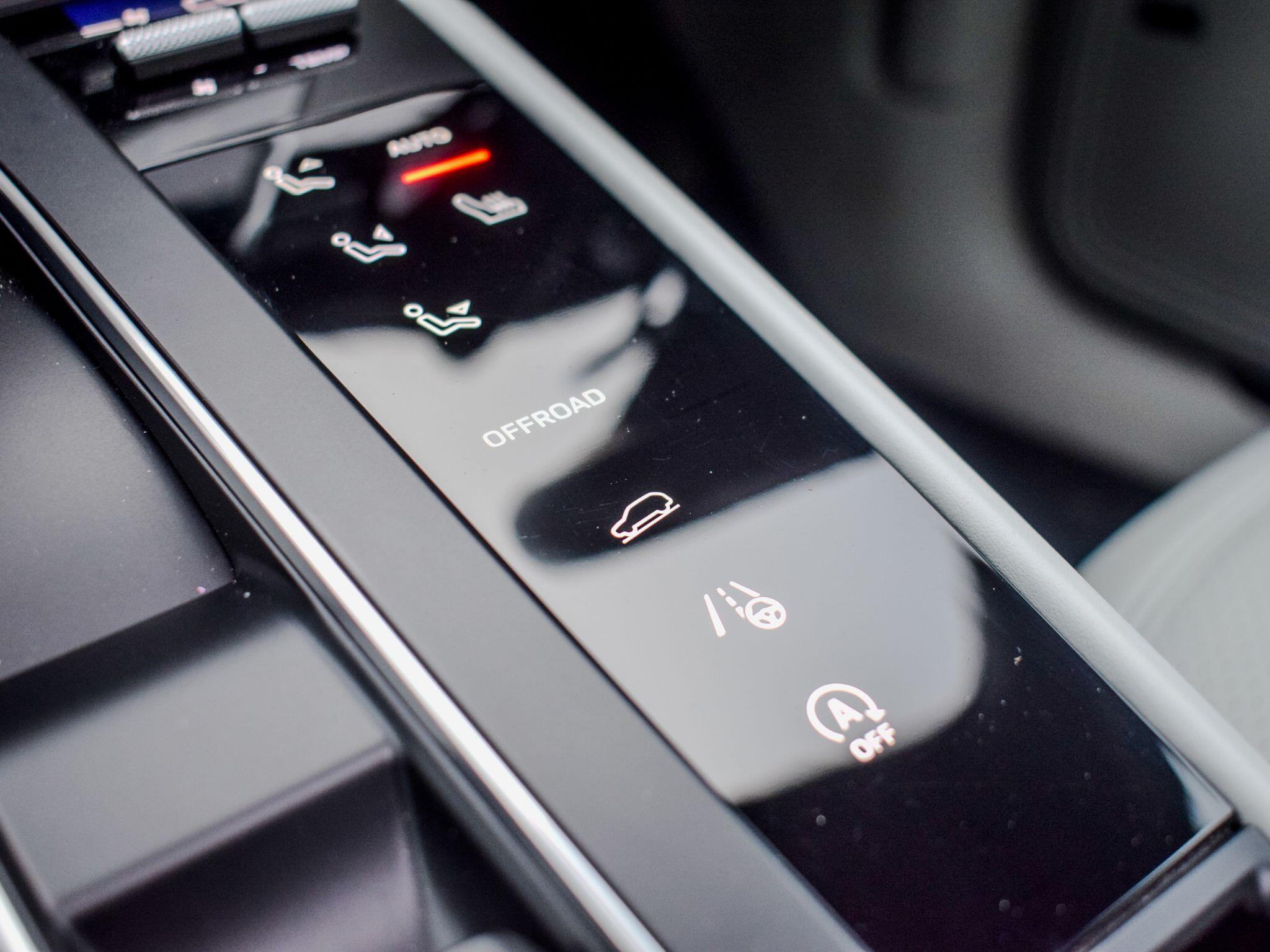 Porsche Macan view 29