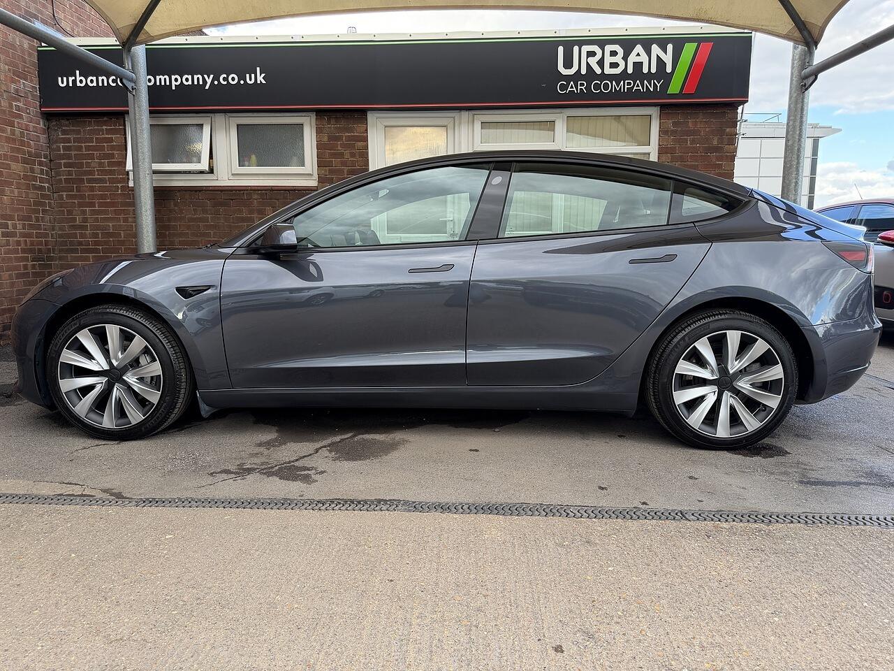 Tesla Model 3 view 4