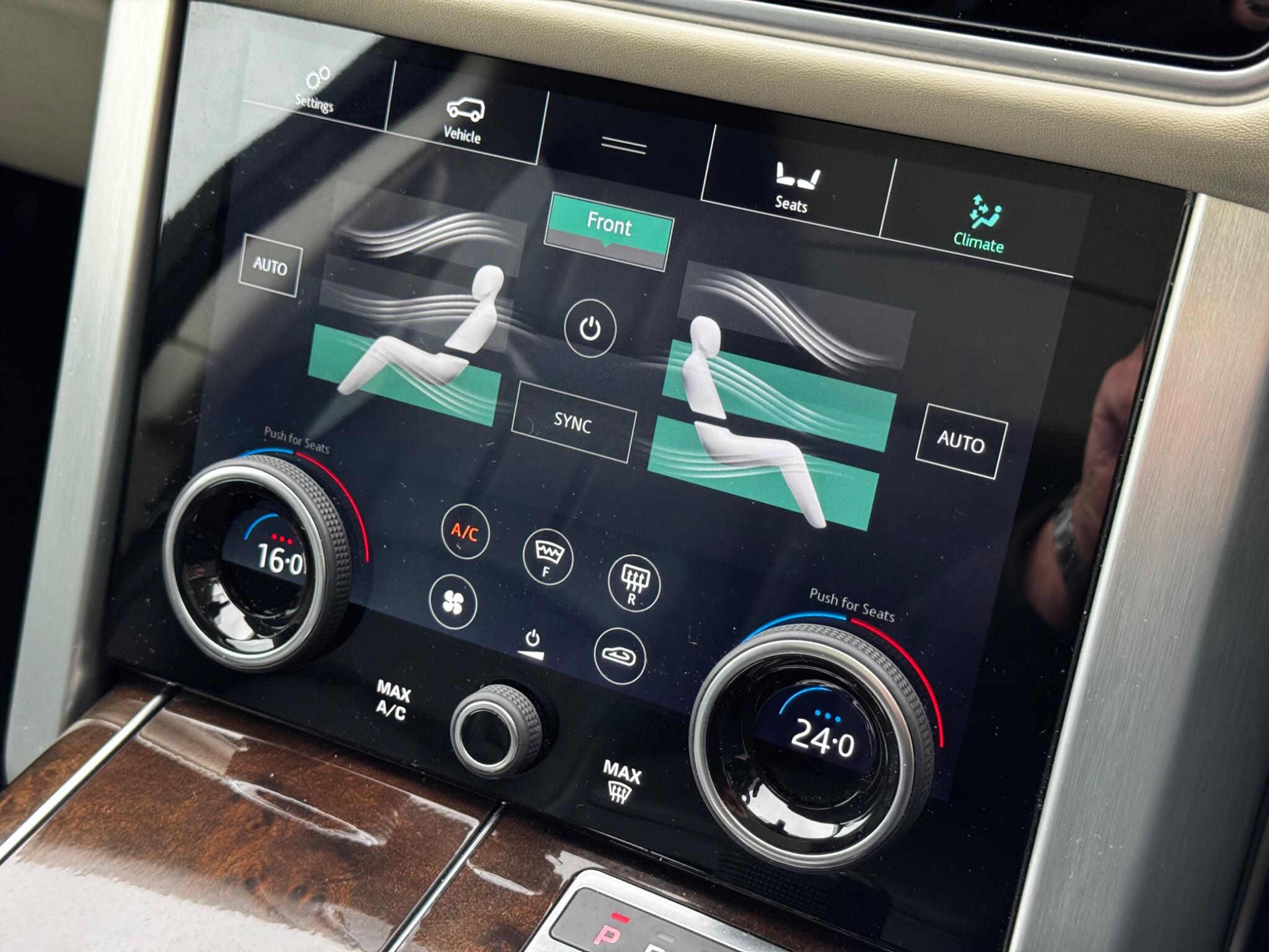 Land Rover Range Rover view 39