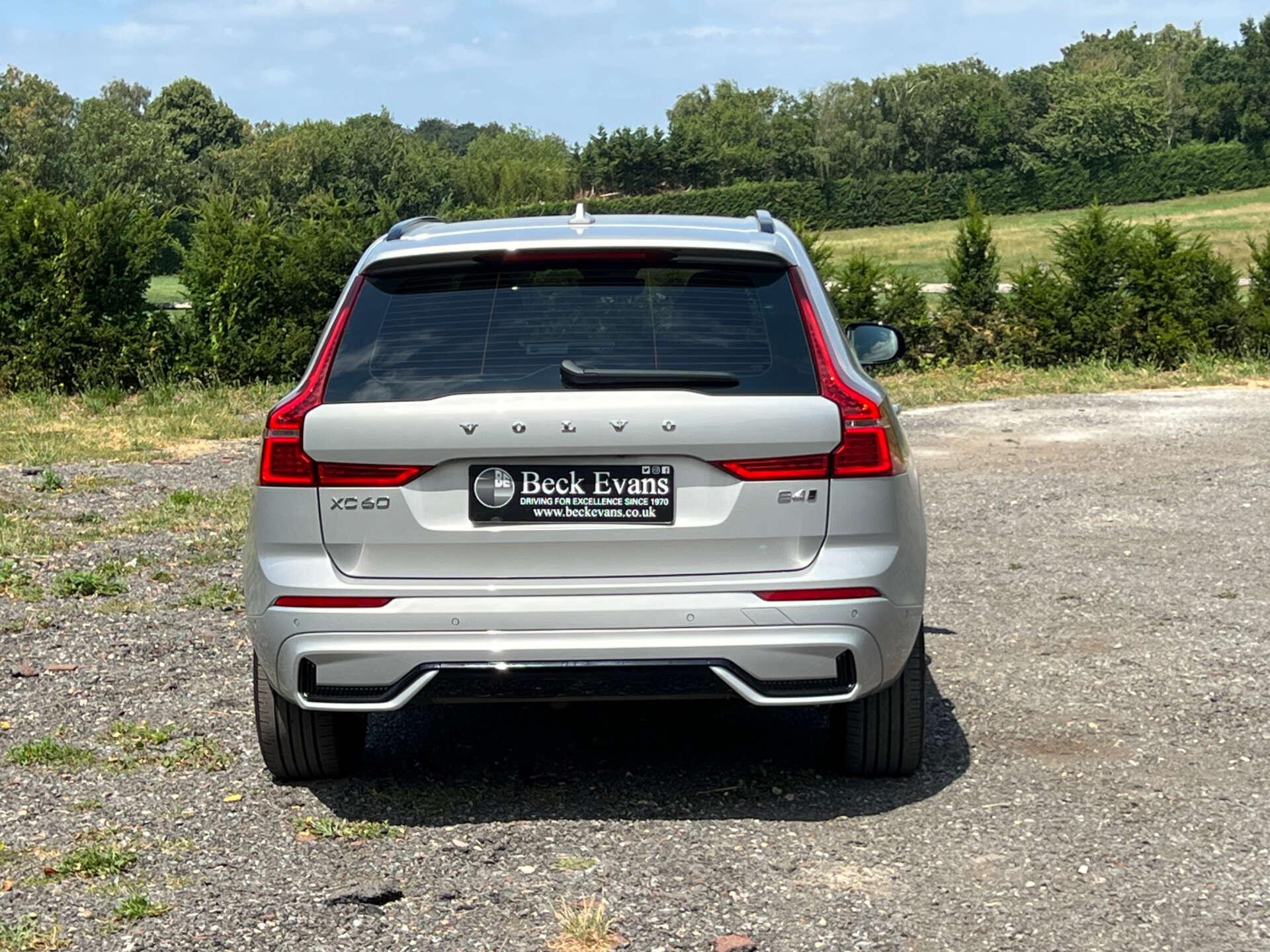 Volvo XC60 view 28