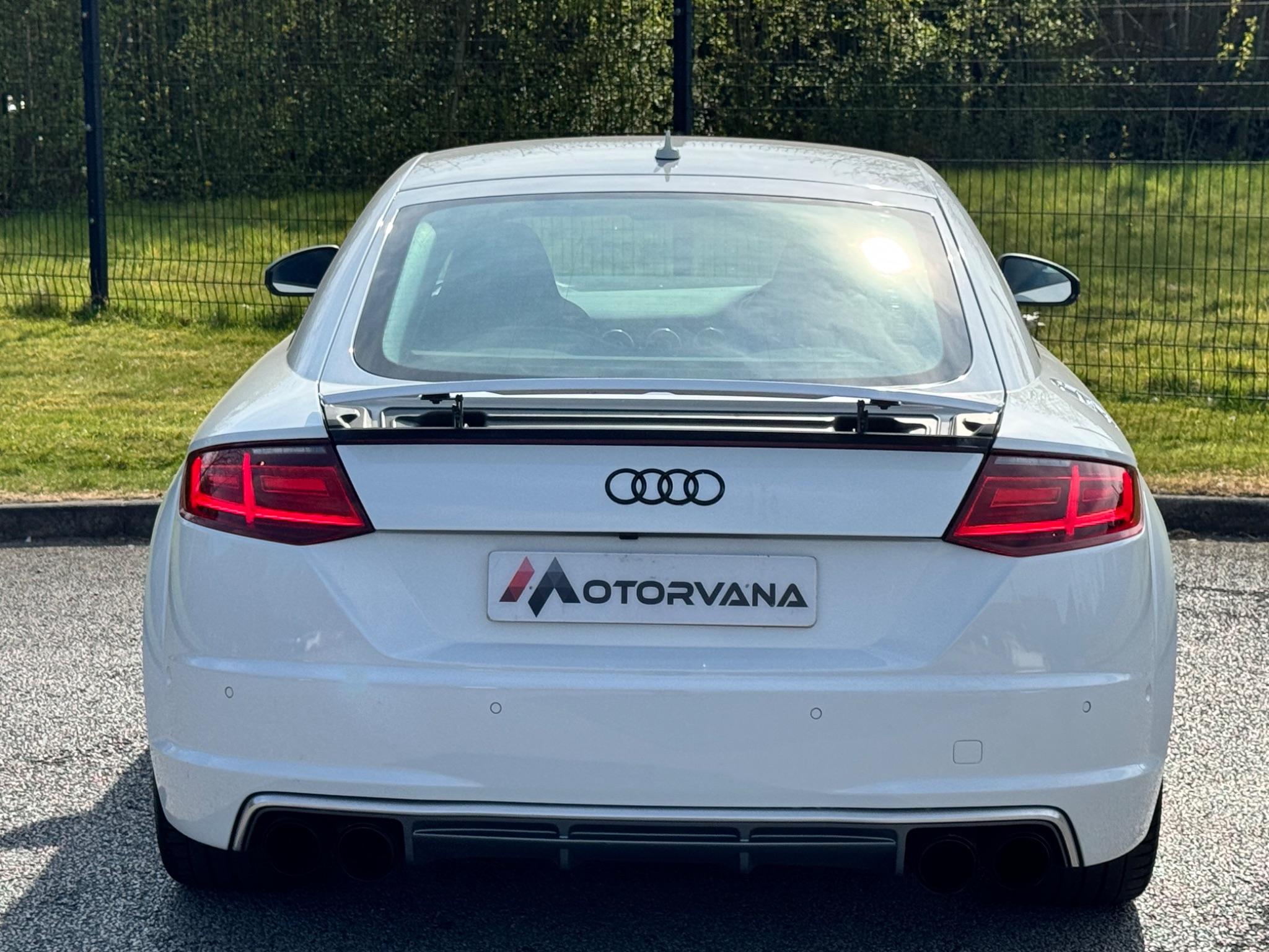 Audi TT view 15