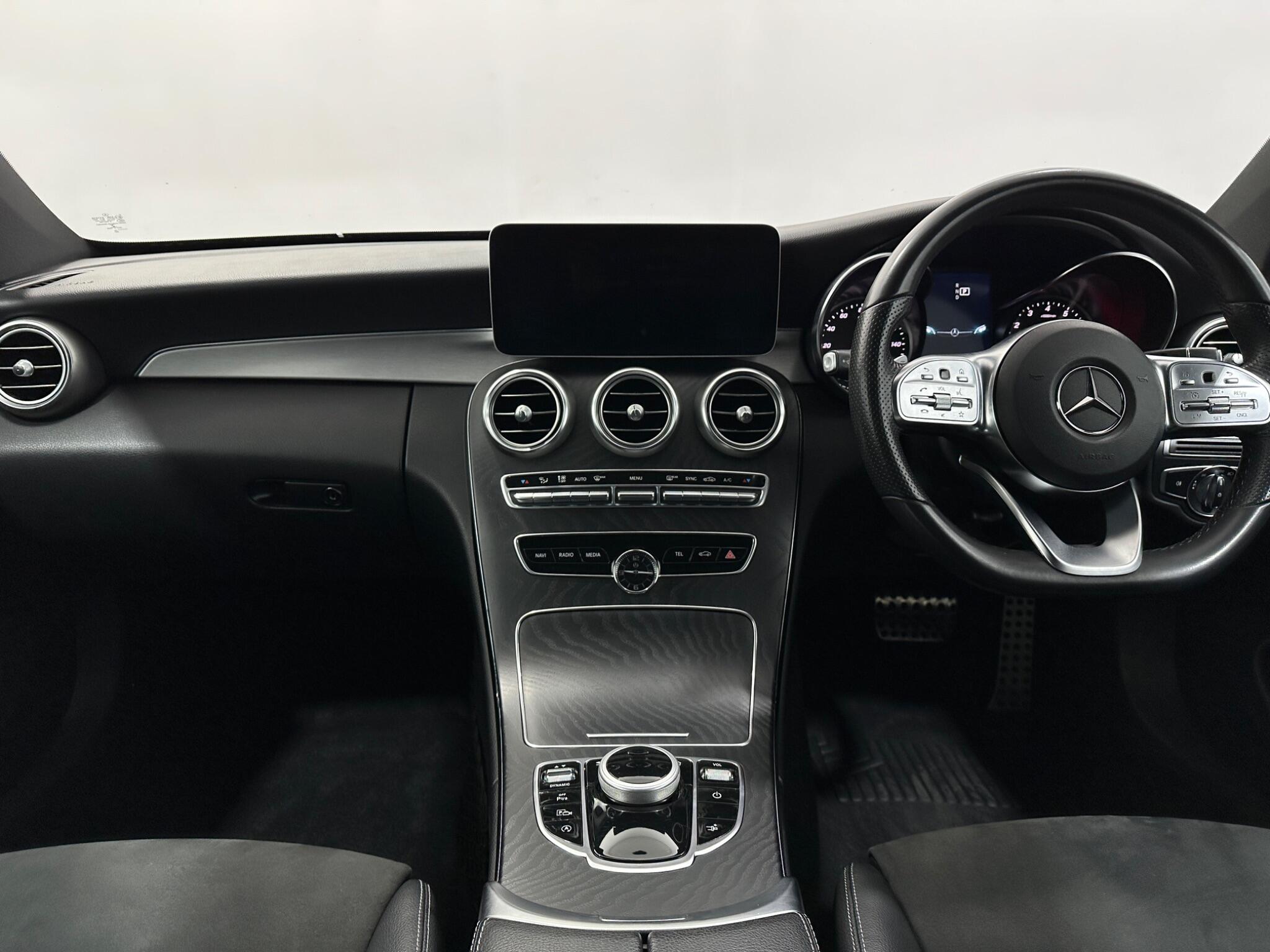 Mercedes-Benz C-Class view 21