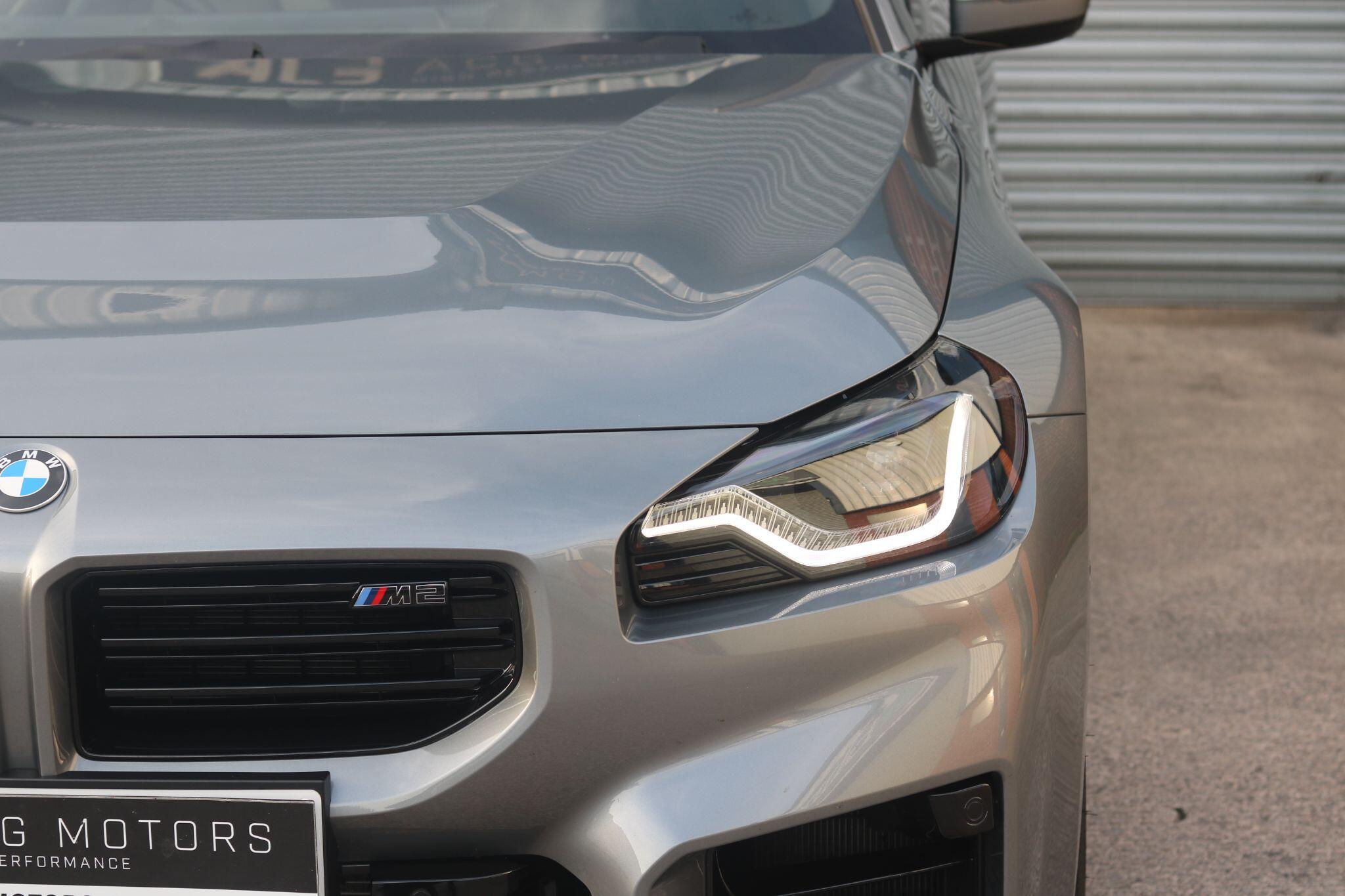 BMW M2 view 10