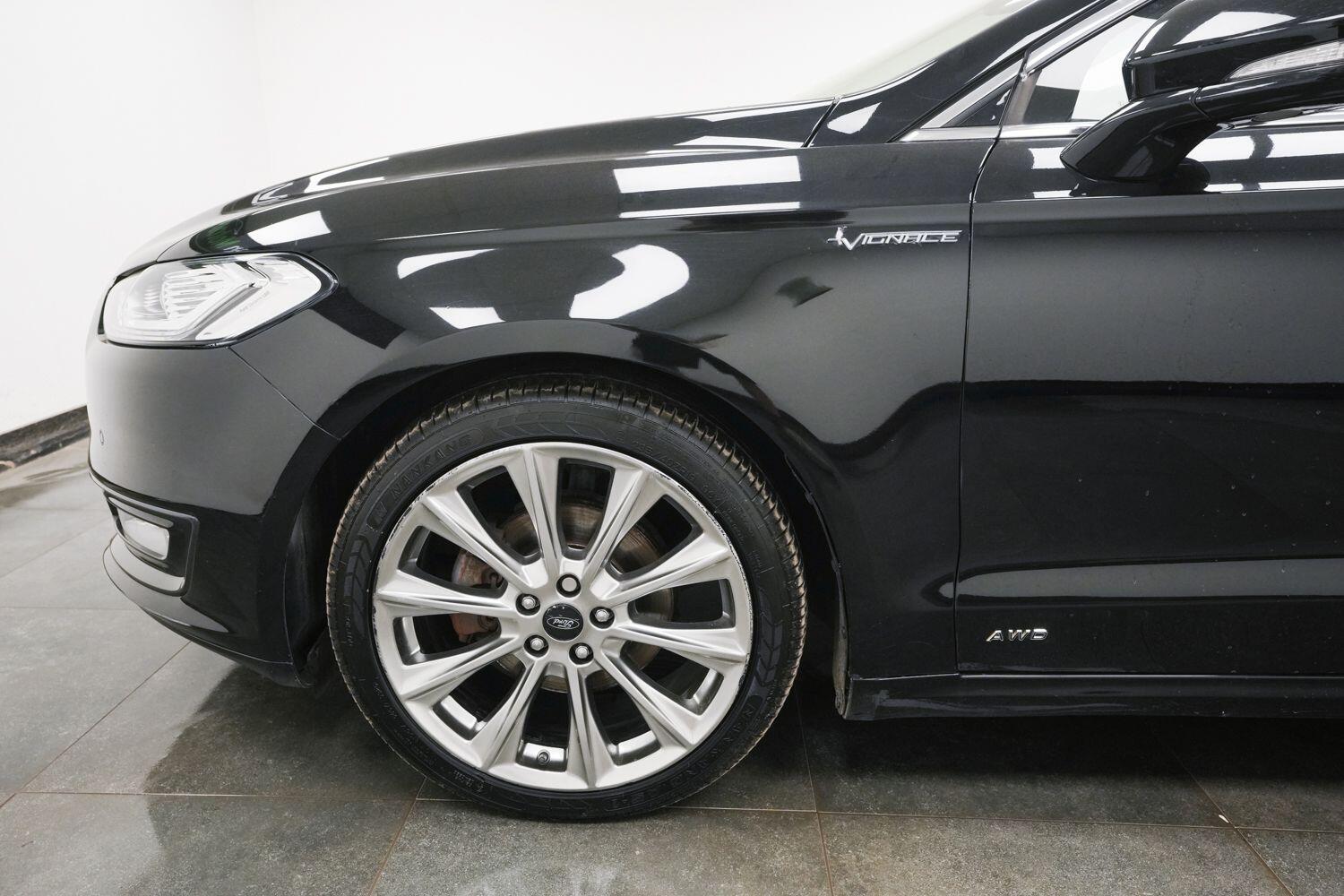 Ford Mondeo view 5