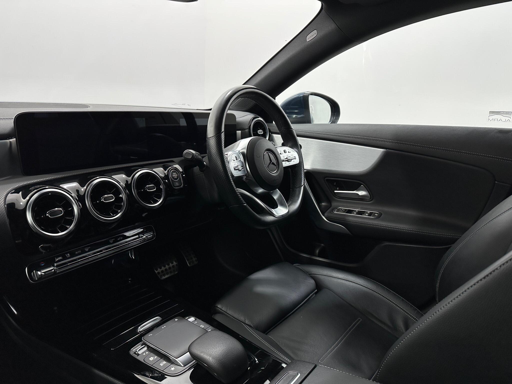 Mercedes-Benz Mercedes-Benz CLA view 33