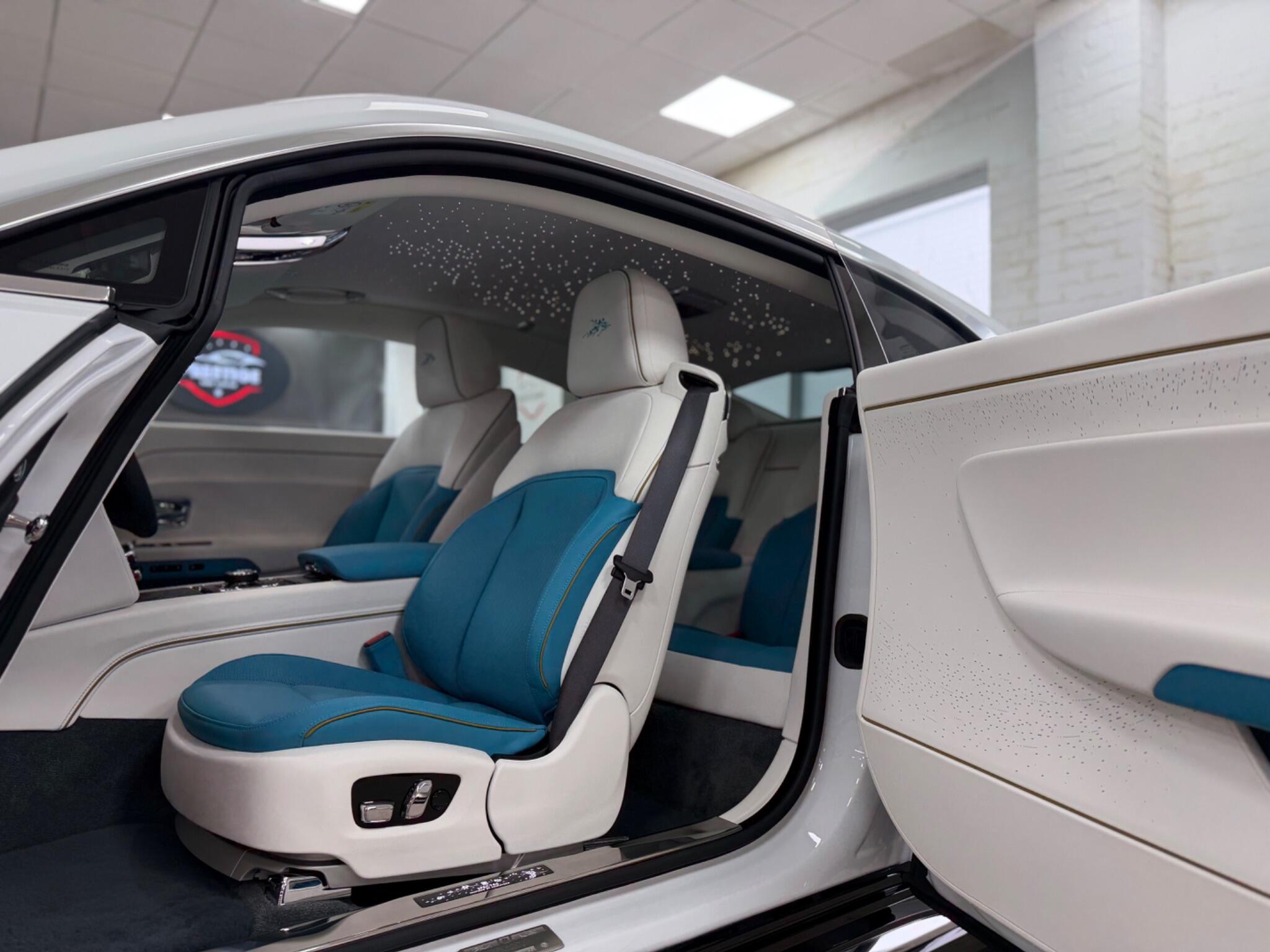 Rolls-Royce Spectre view 38
