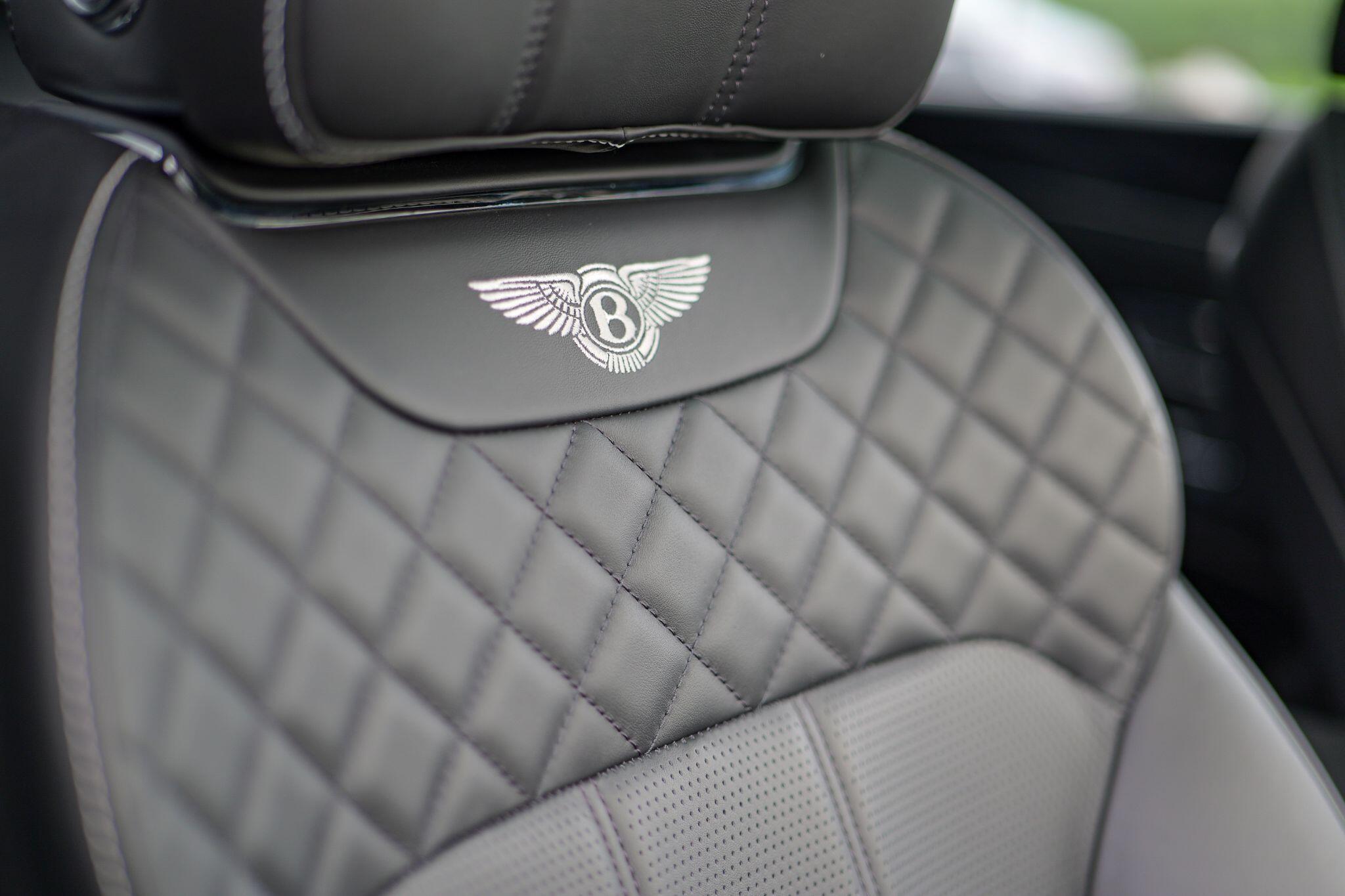 Bentley Bentayga view 24