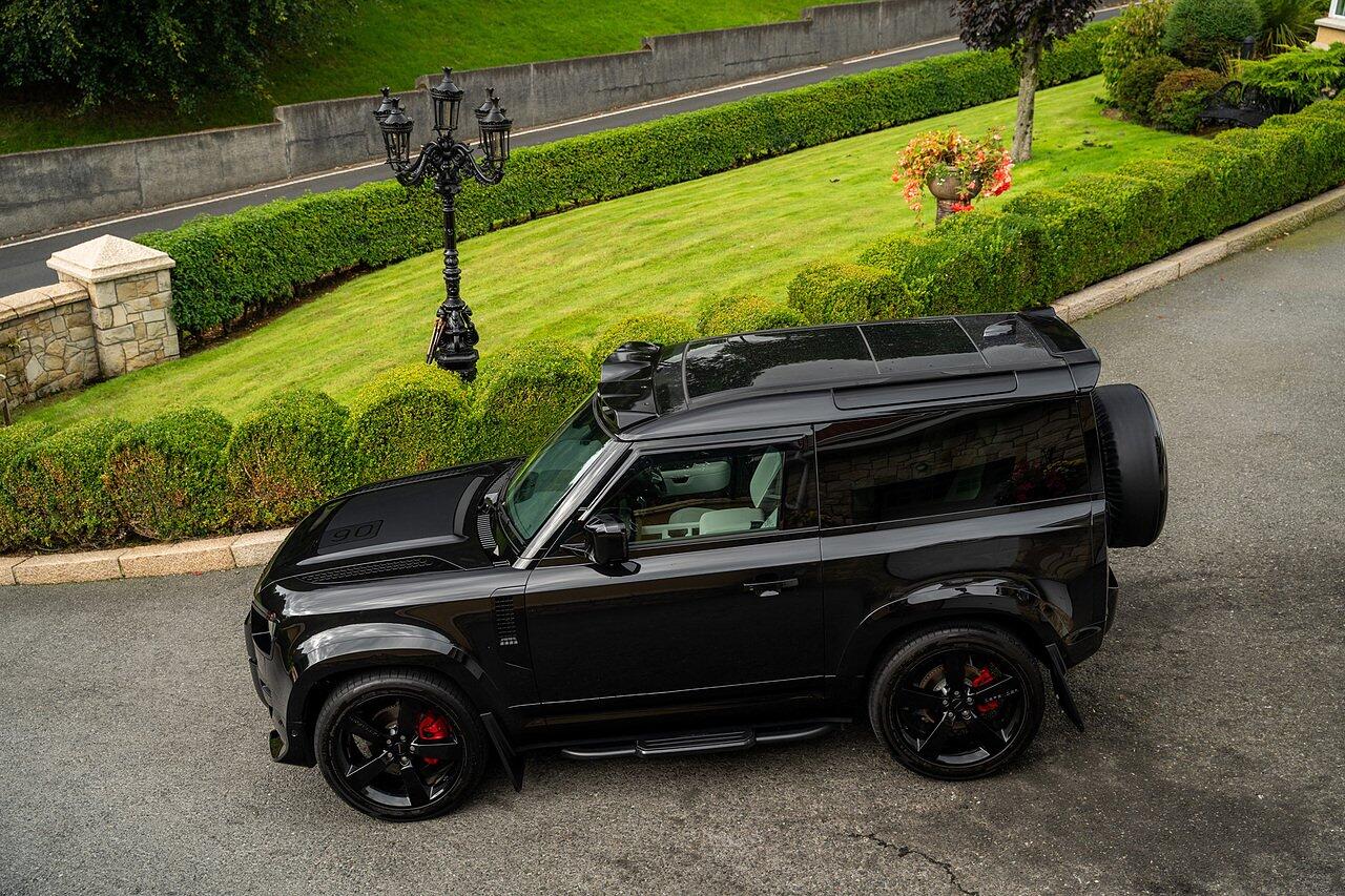 Land Rover Defender view 91