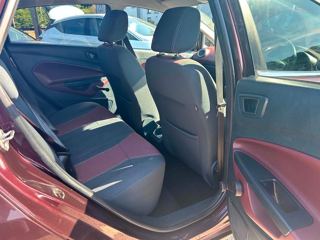 Ford Fiesta view 12