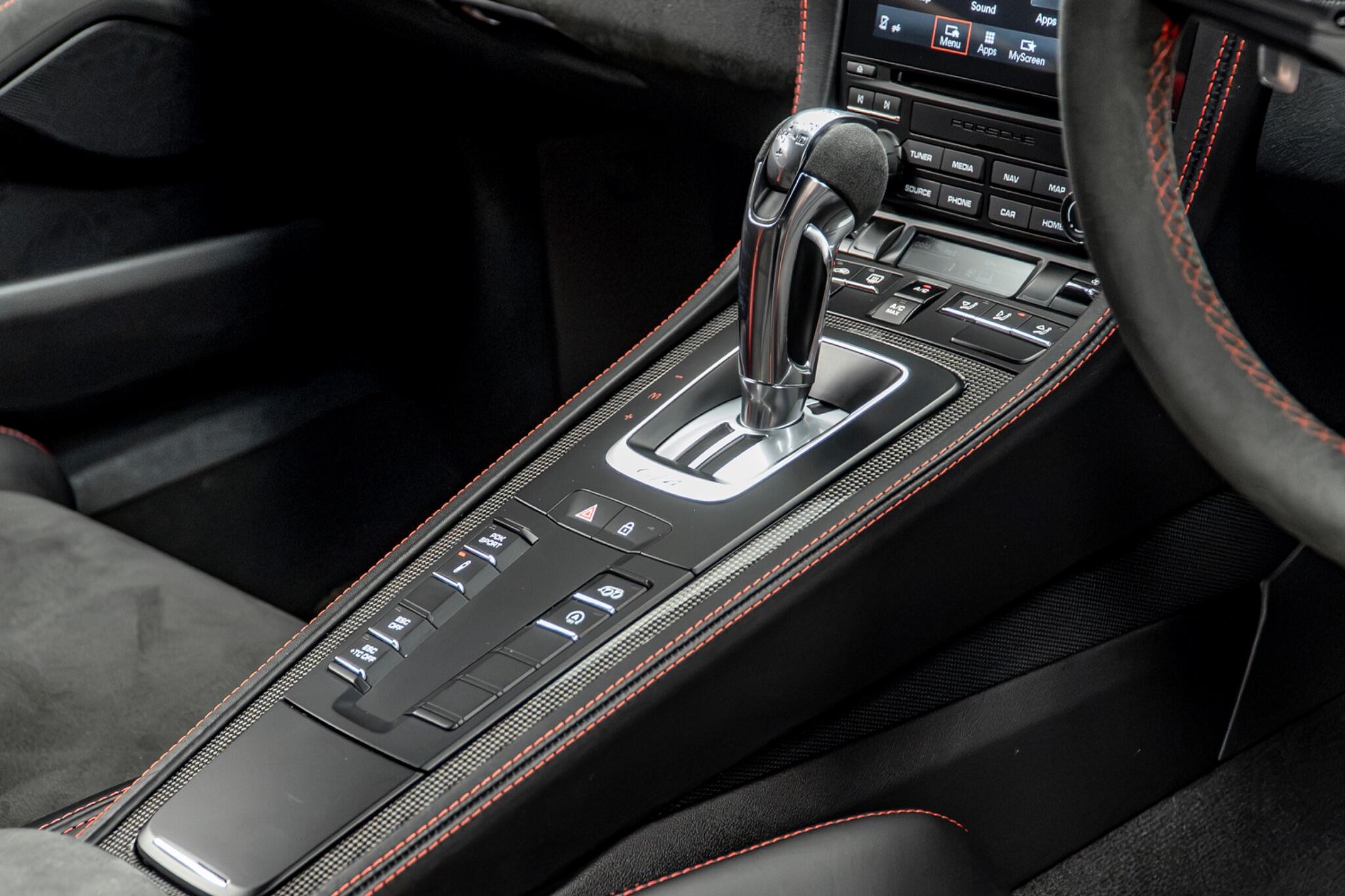 Porsche Cayman view 35