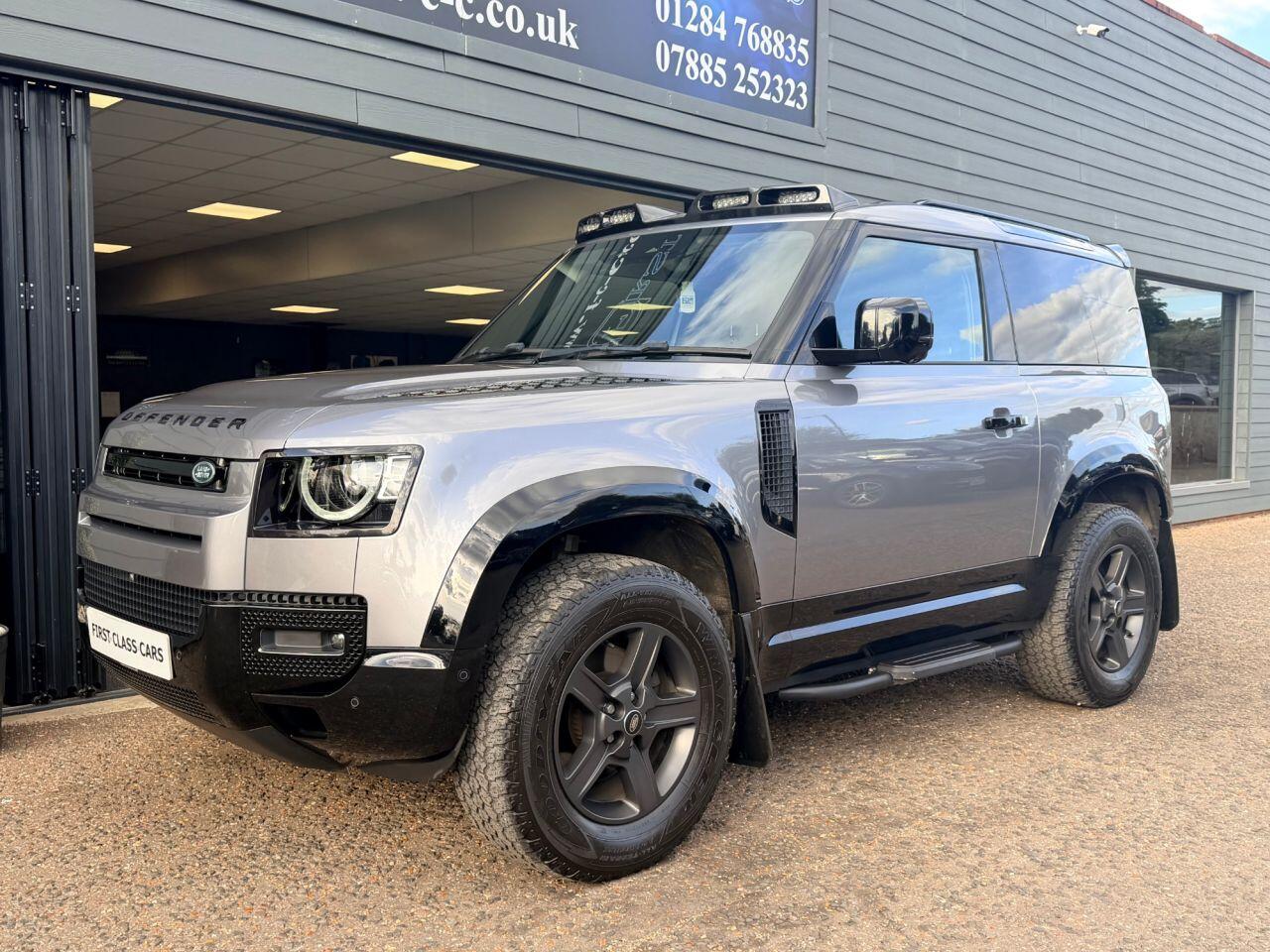 Land Rover Defender view 6