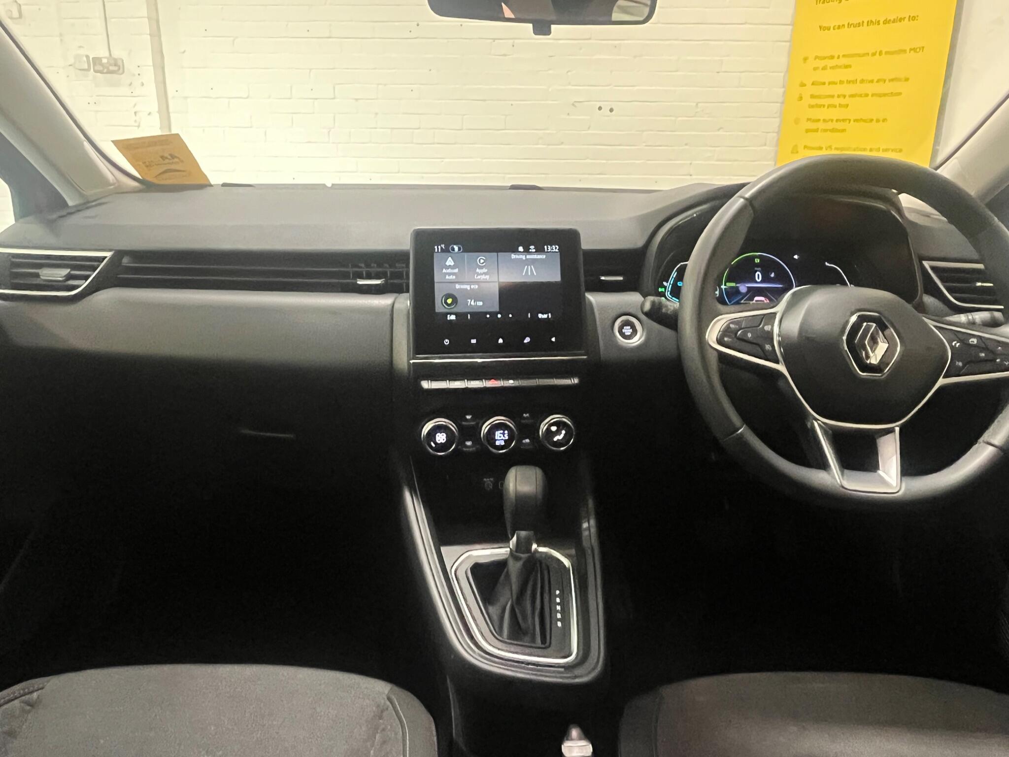 2022 Renault Clio 1.6 E-TECH Evolution Auto Euro 6 (s/s) 5dr • 33,021 miles image 13