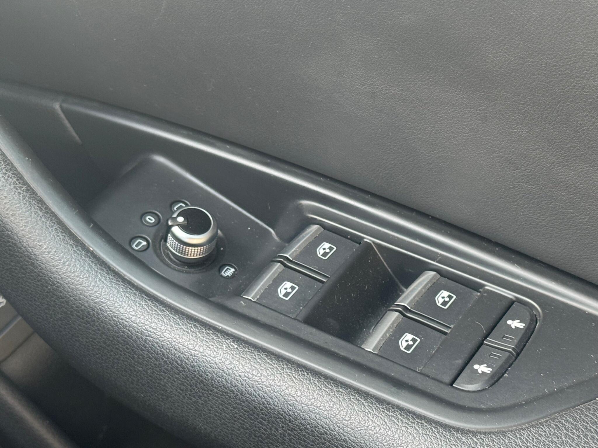 Audi A4 view 25