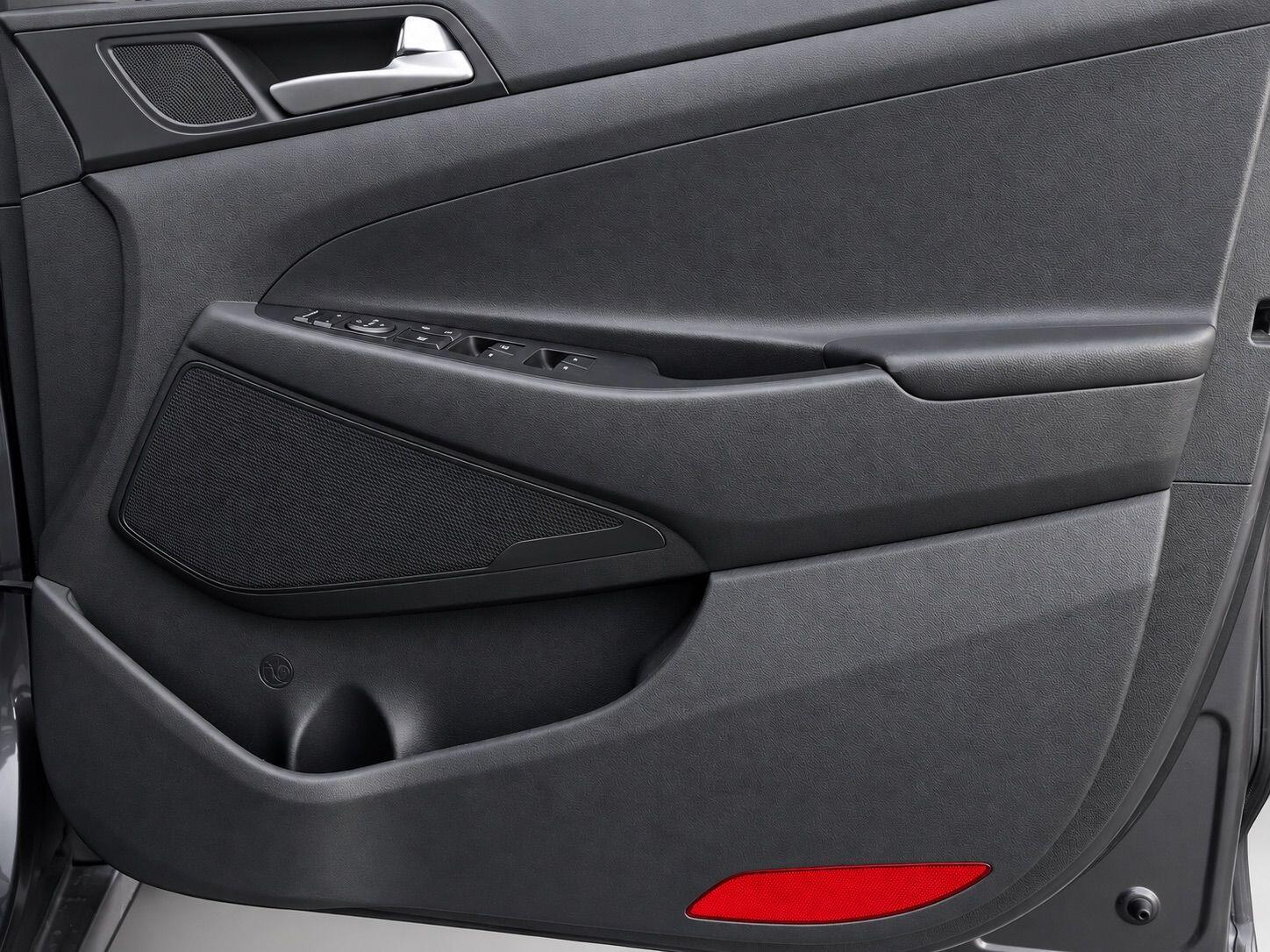 Hyundai Tucson view 16