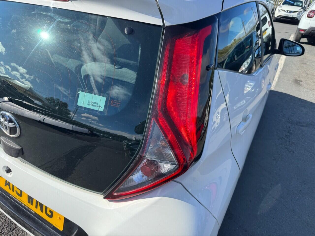 Toyota Aygo view 16