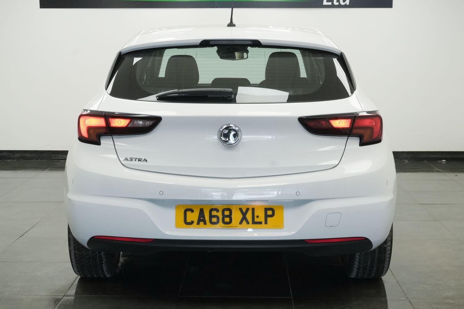 Vauxhall Astra view 3