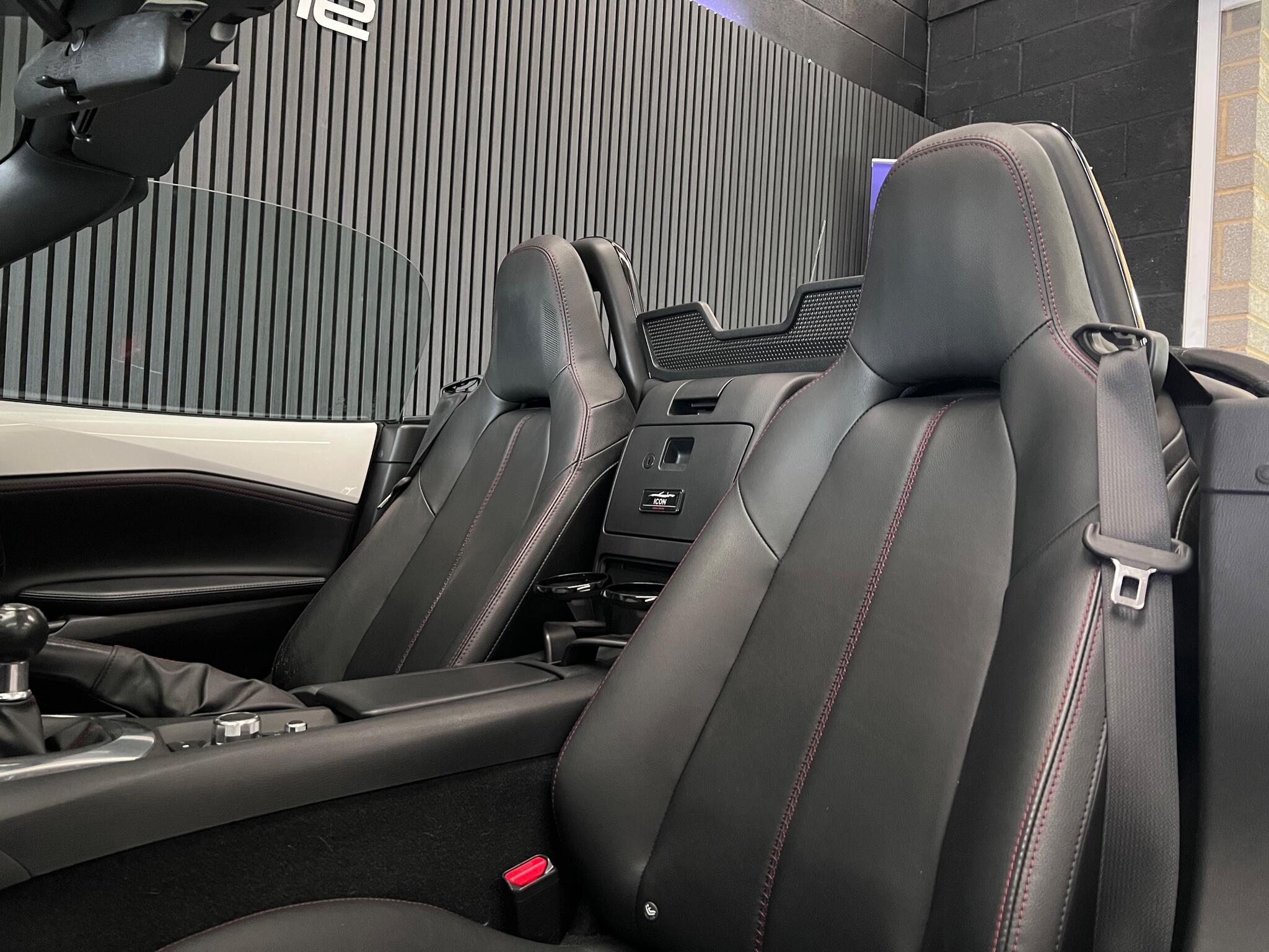 Mazda MX-5 view 18
