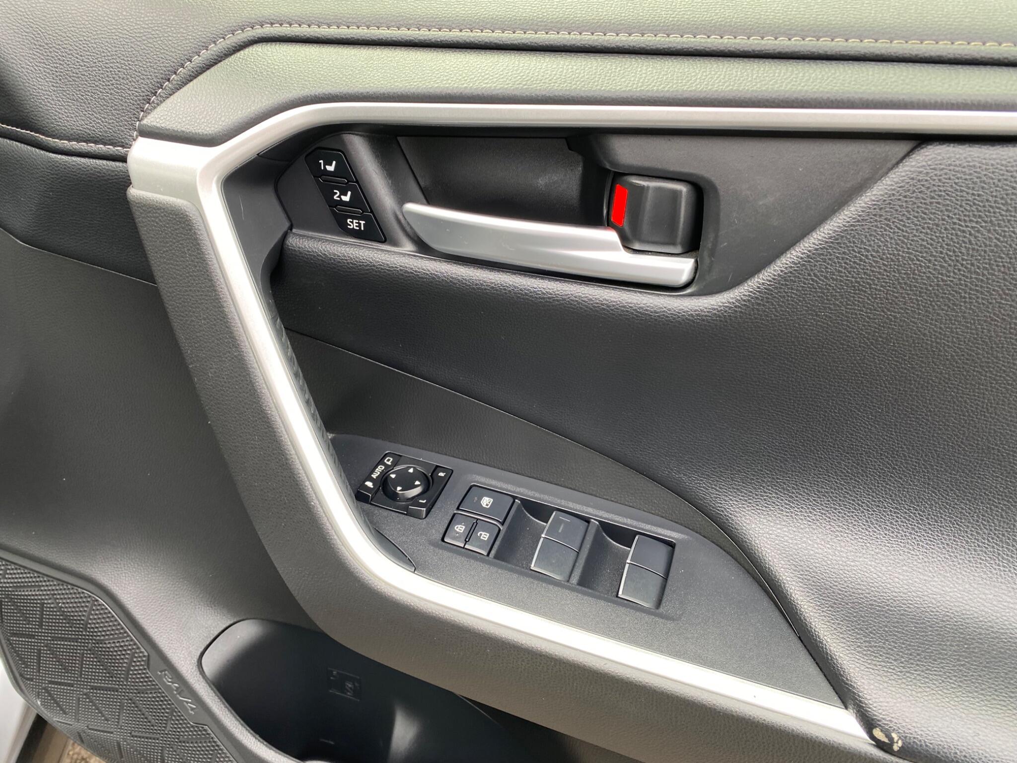 Toyota Rav4 view 31