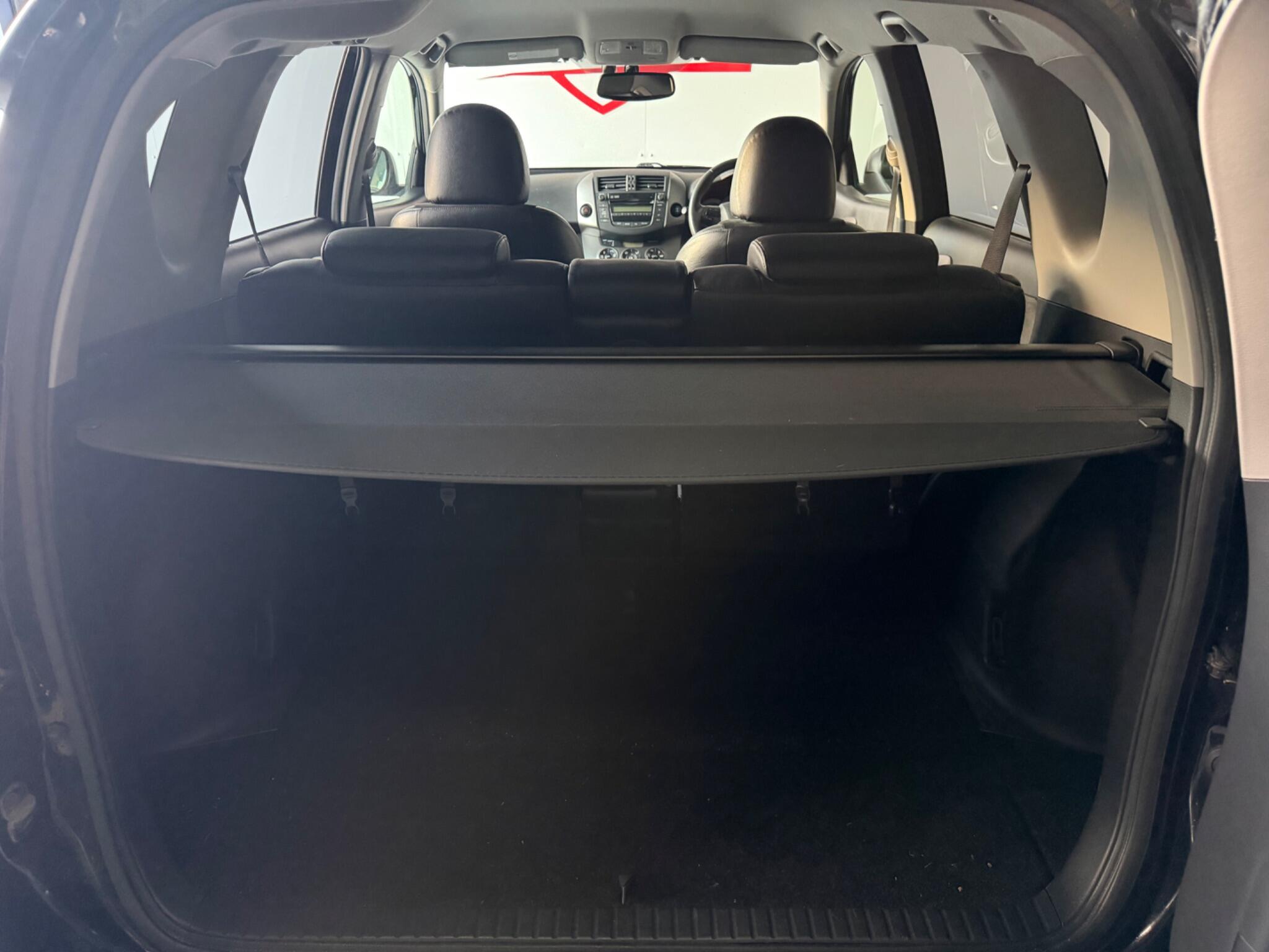 Toyota Rav4 view 44