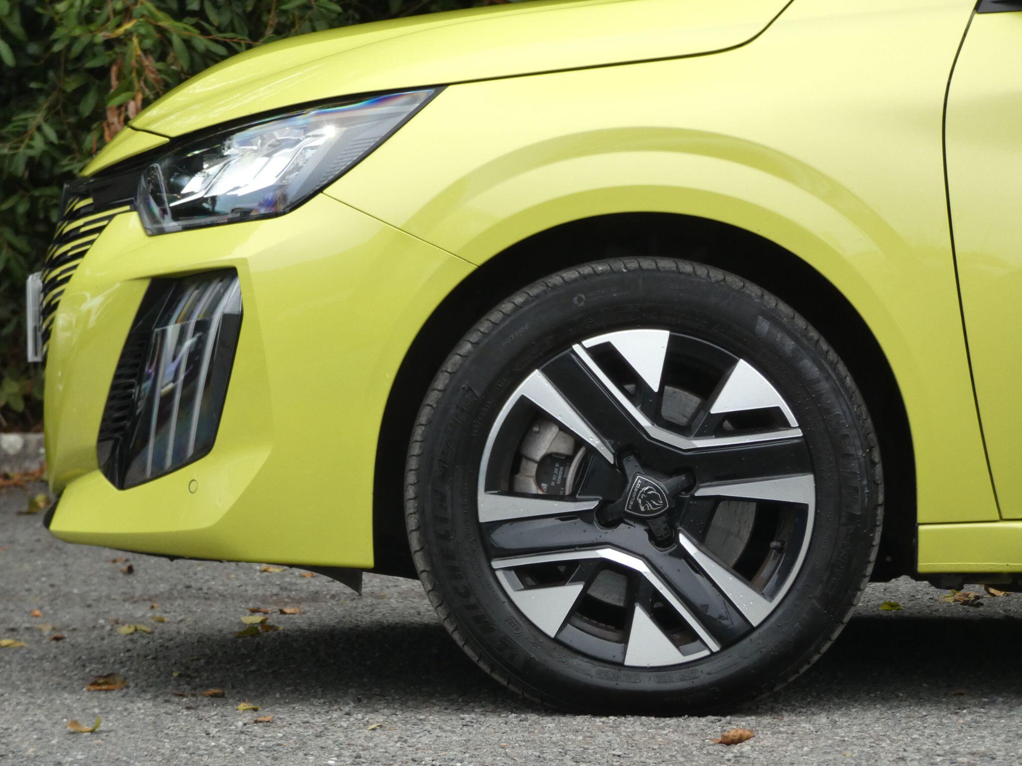 Peugeot E-208 view 33
