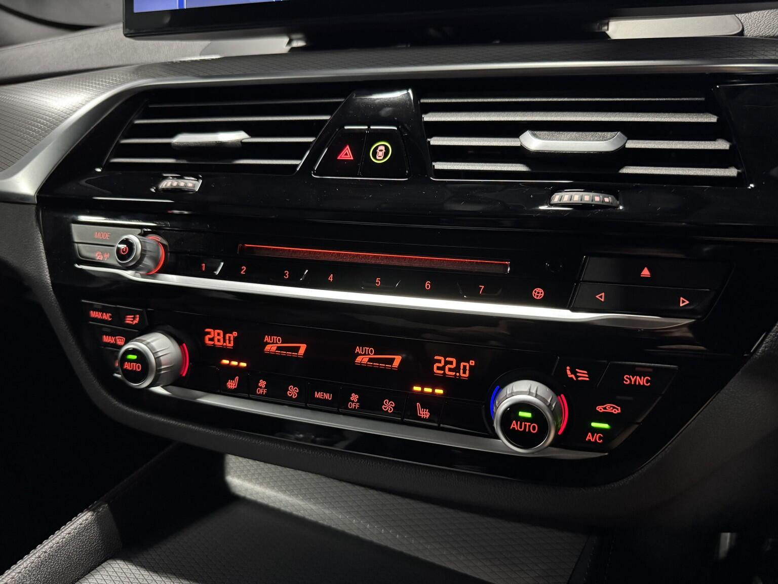 BMW 5 Series view 38