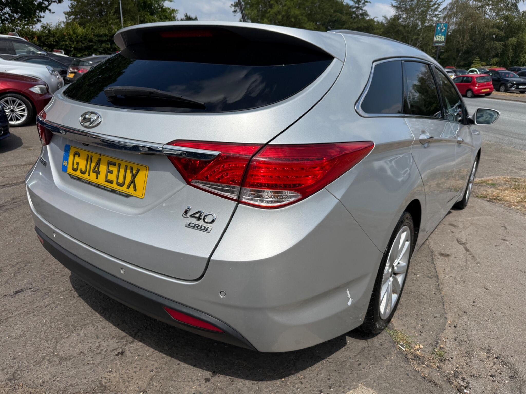Hyundai I40 view 2