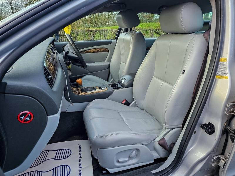 2004 Jaguar S-Type 3.0 V6 SE Plus 4dr • 71,000 miles image 23