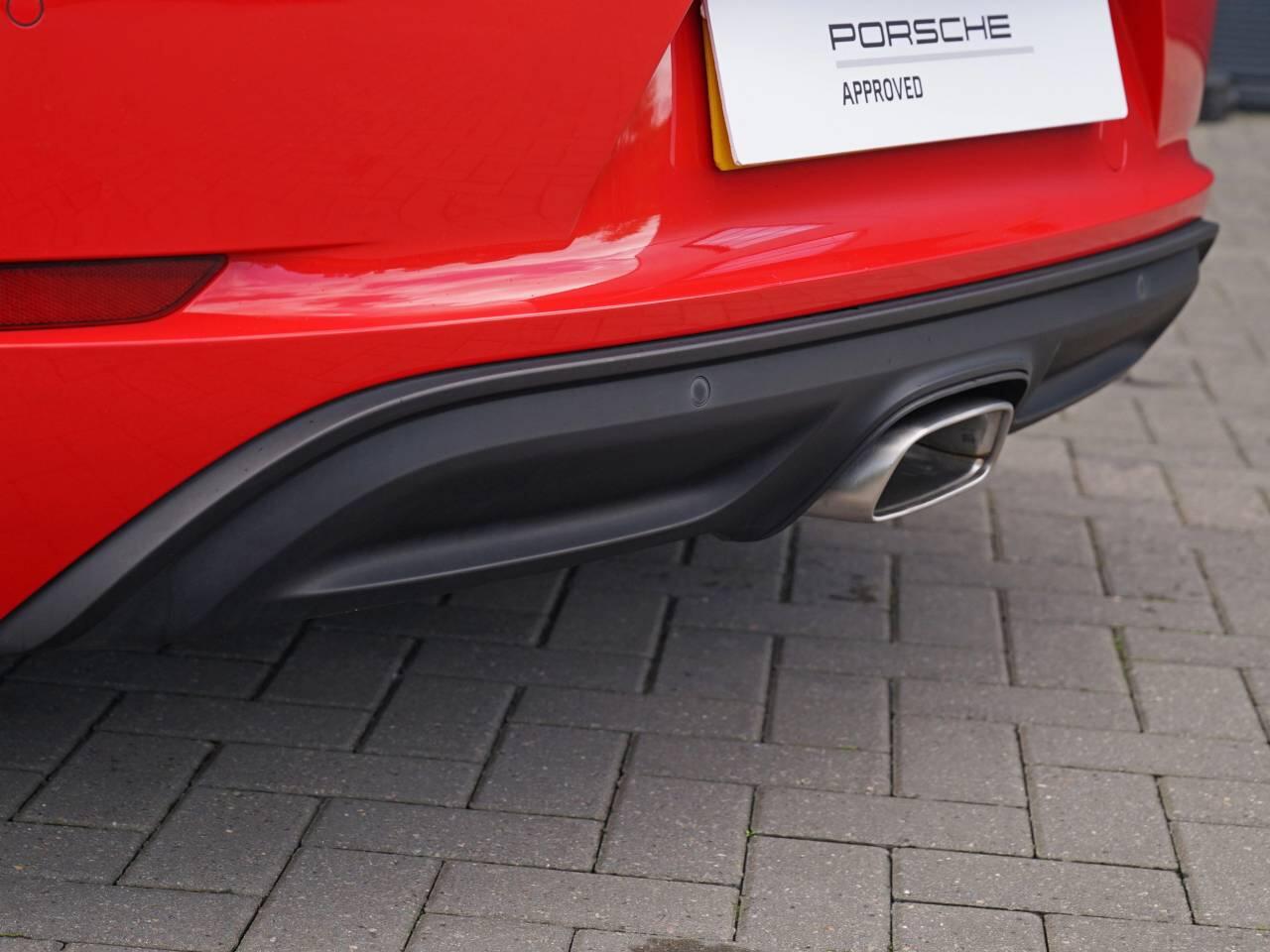 Porsche Cayman view 56