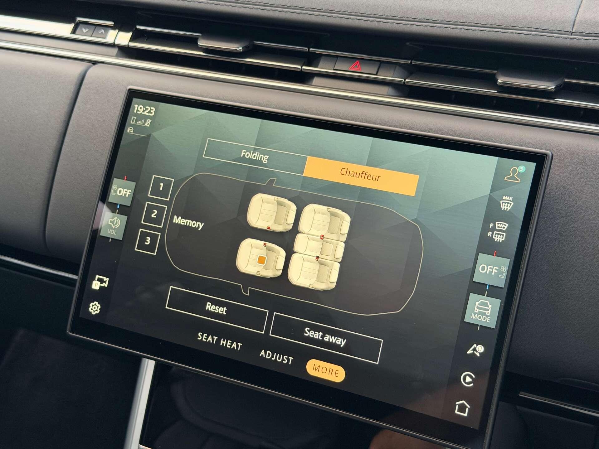 Land Rover Range Rover view 44