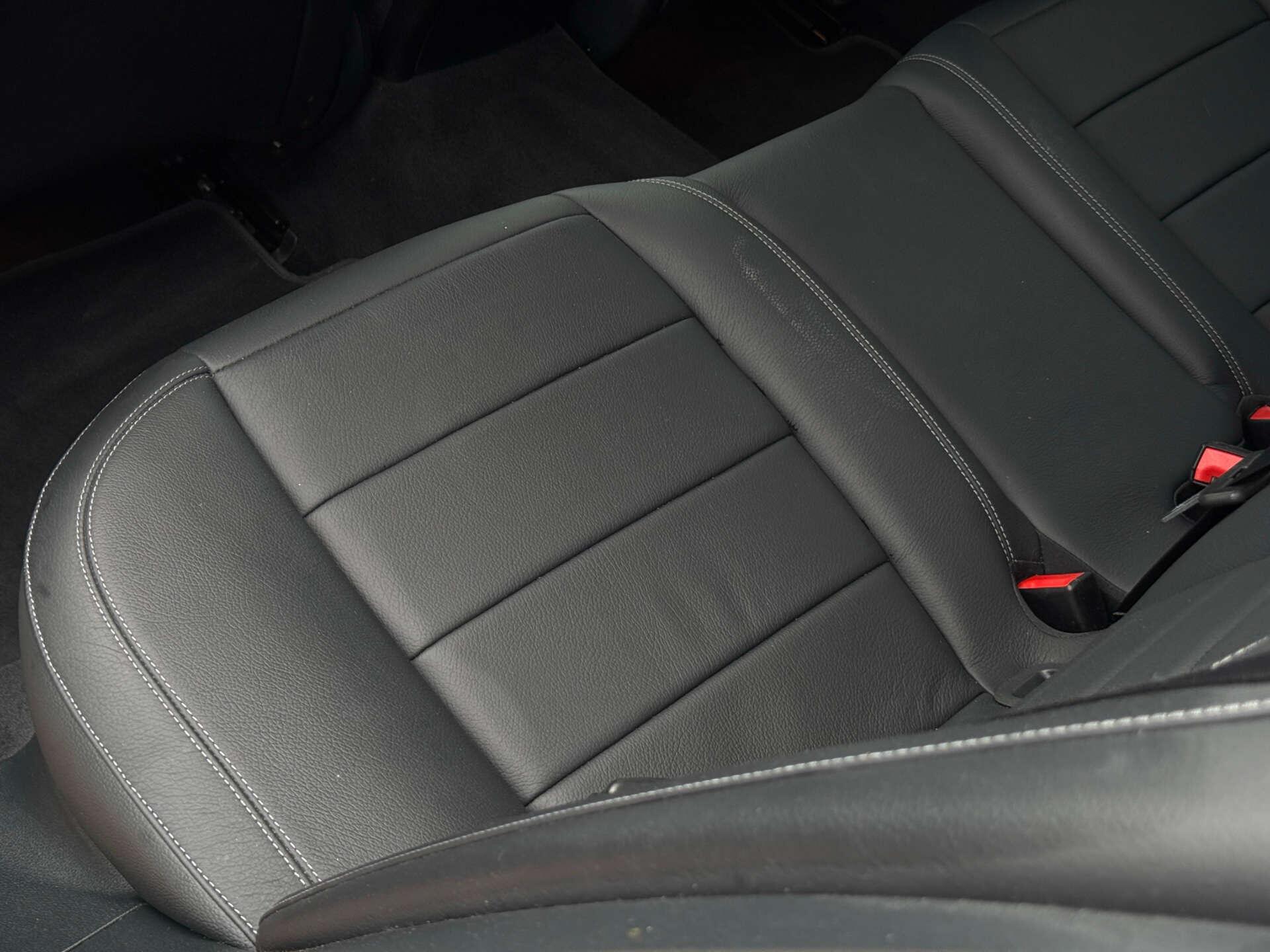 Mercedes-Benz E Class view 39