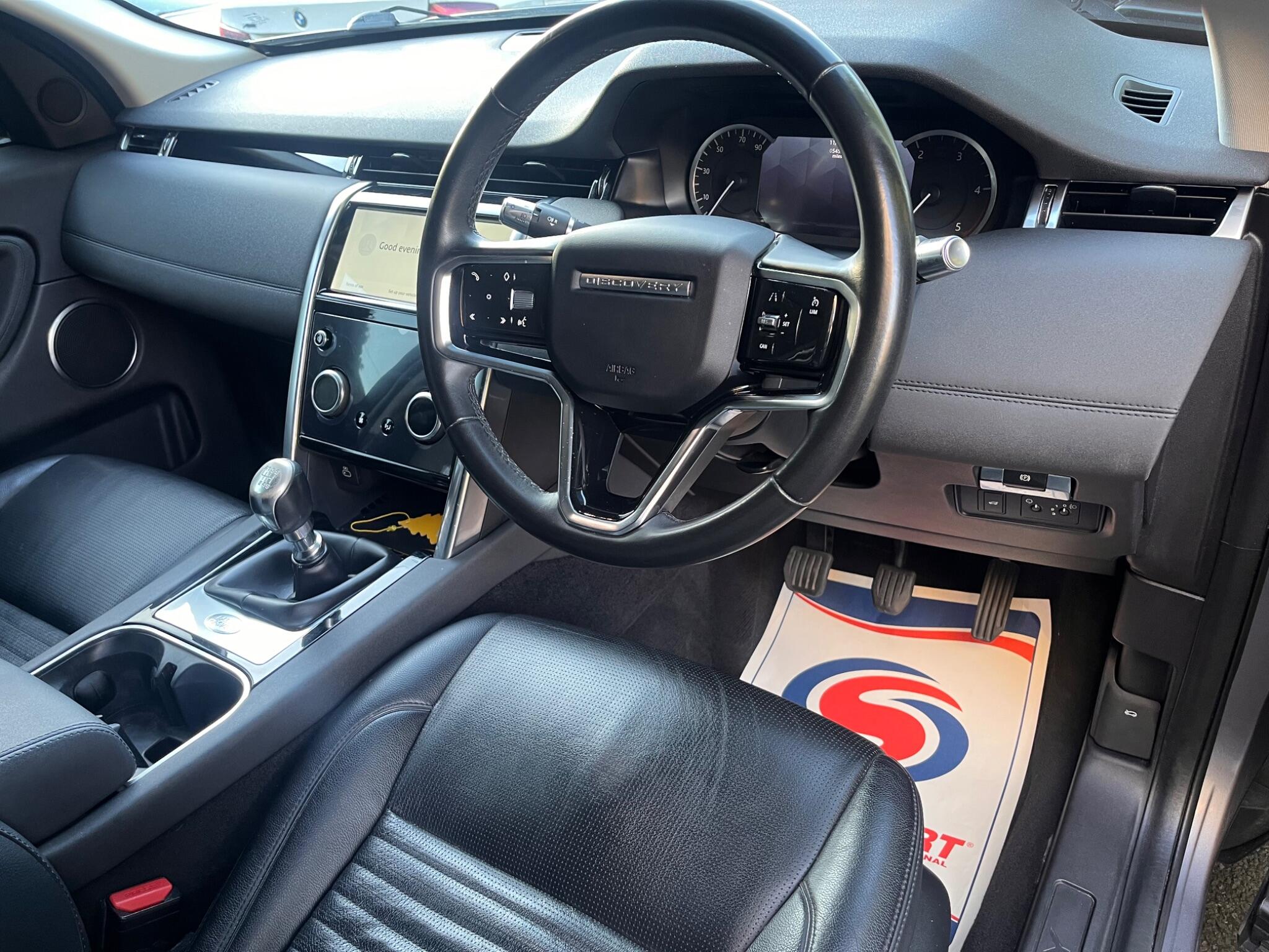 Land Rover Discovery Sport view 26
