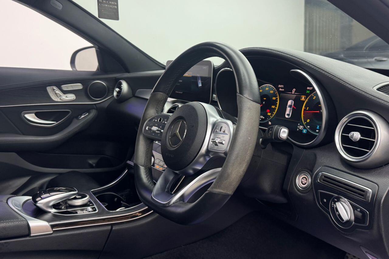 Mercedes-Benz C-Class view 20
