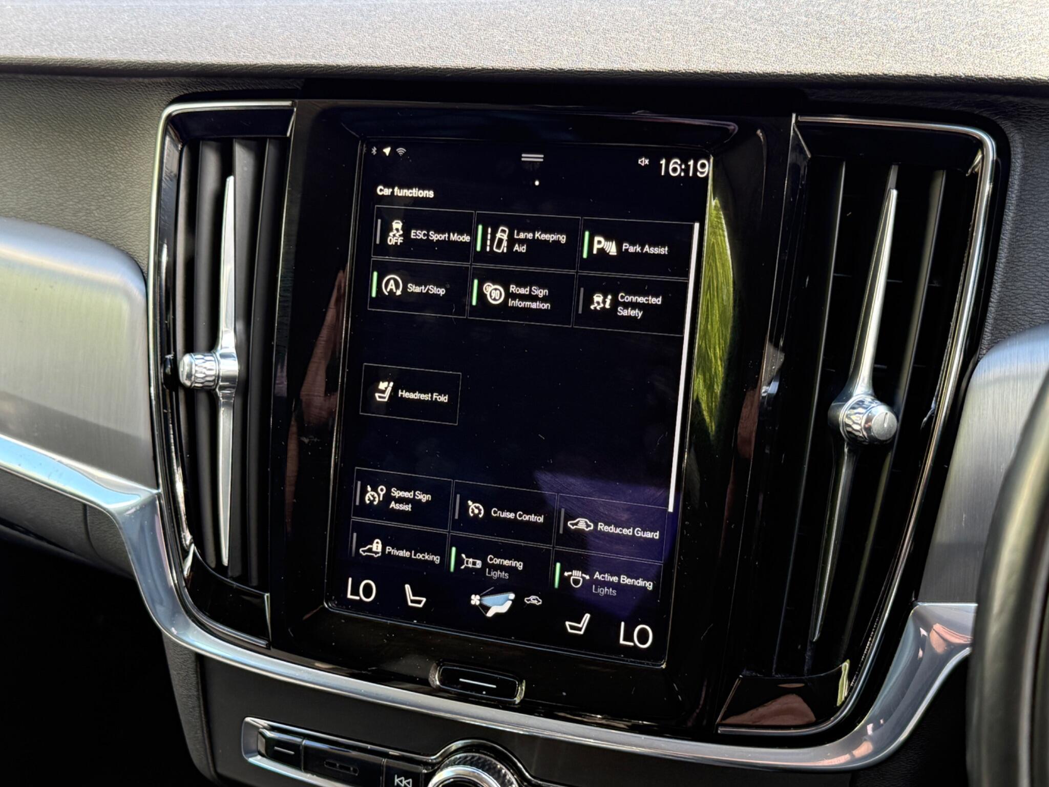Volvo S90 - Image 71