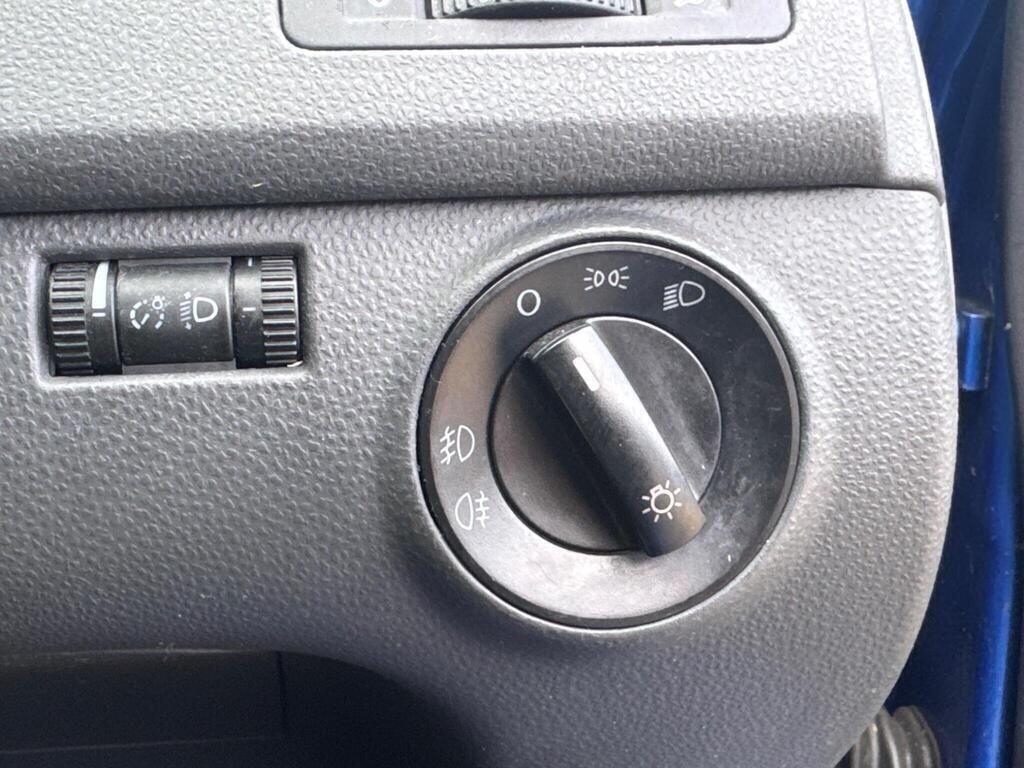 Volkswagen Polo view 26