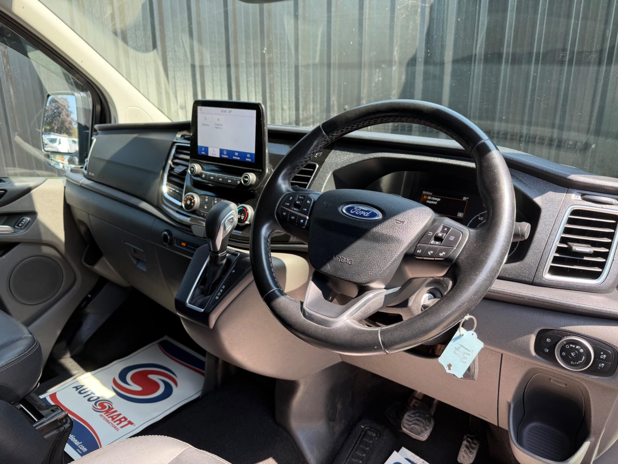 Ford Transit Custom view 2