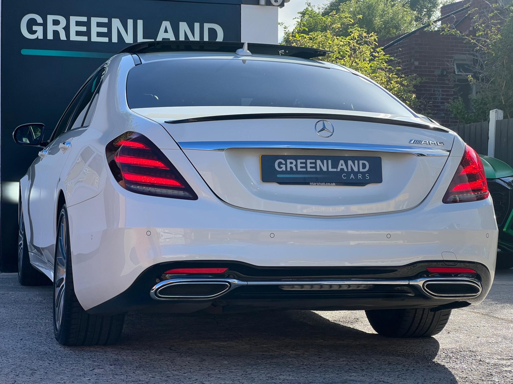 Mercedes-Benz S-Class view 33