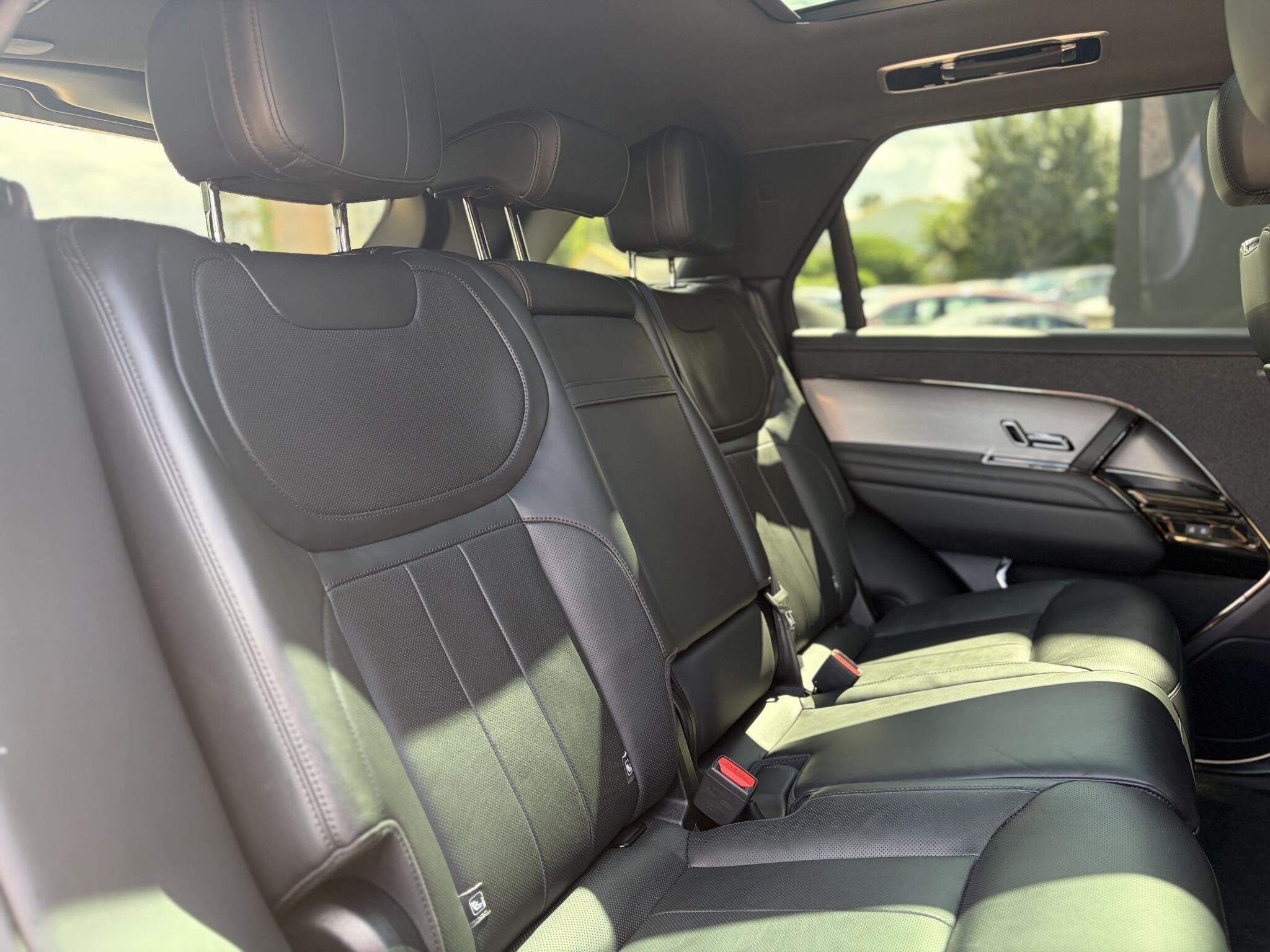 Land Rover Range Rover Sport view 28