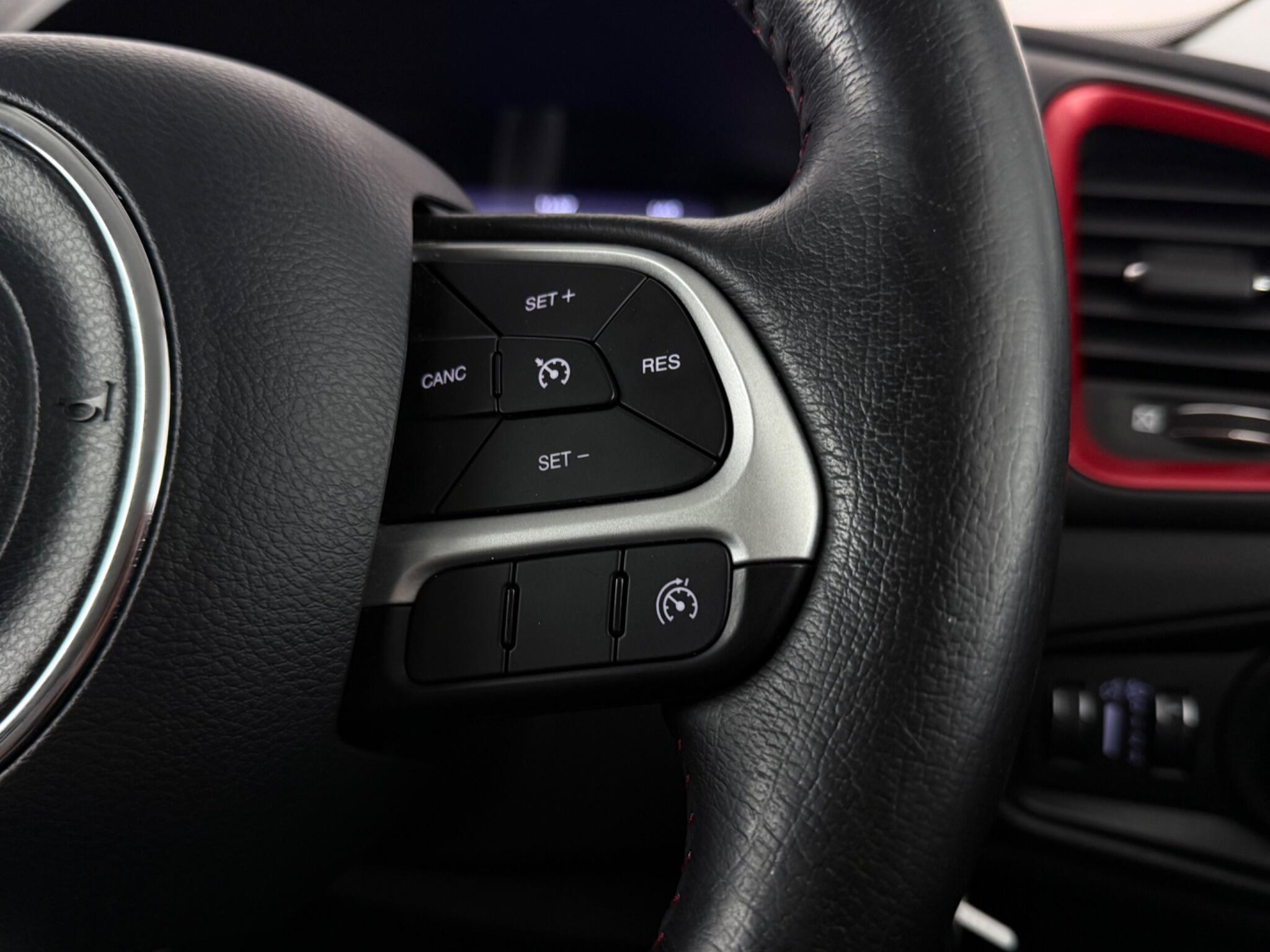 Jeep Renegade view 15