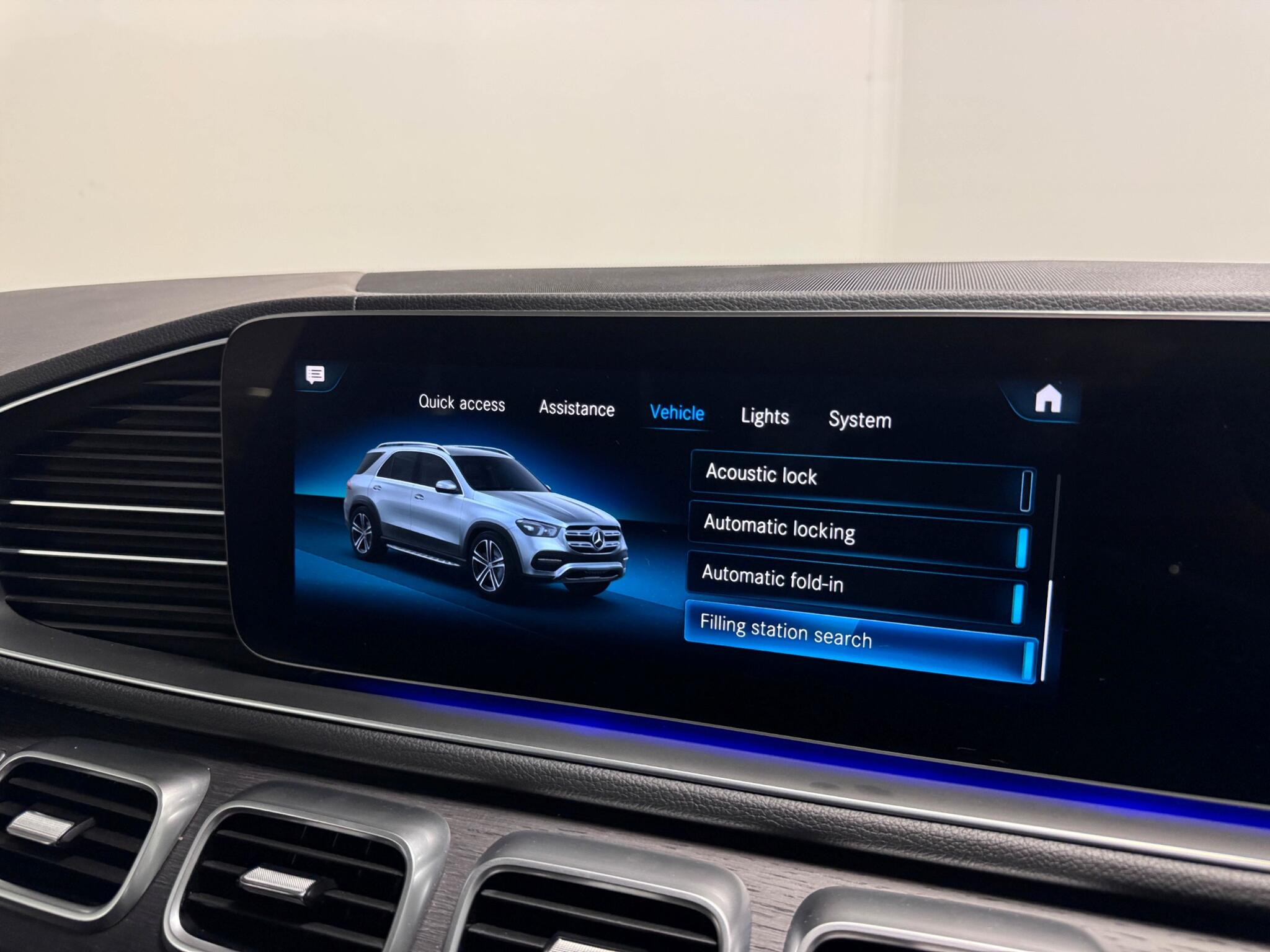 Mercedes-Benz Gle view 62