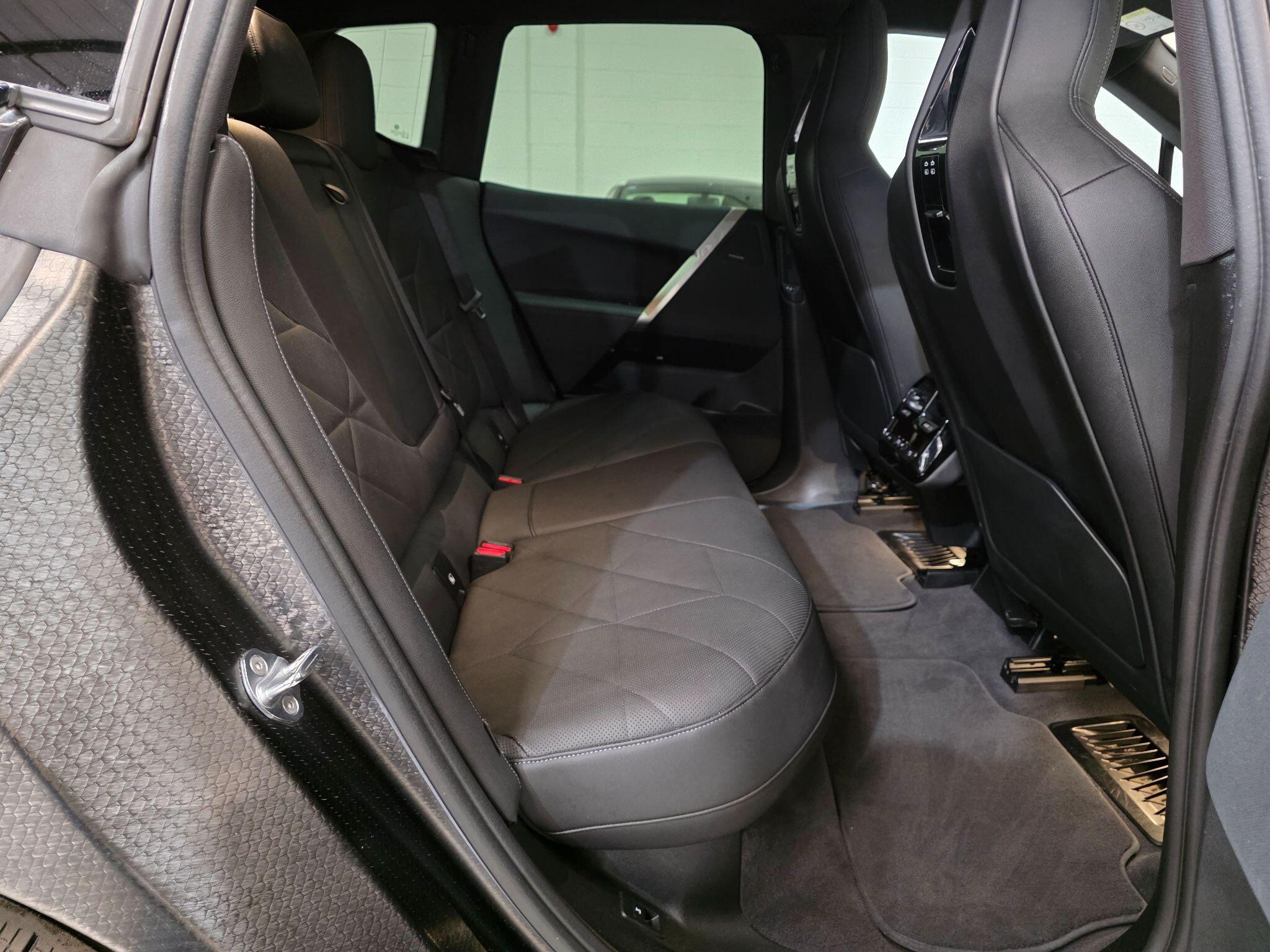 BMW Ix view 30