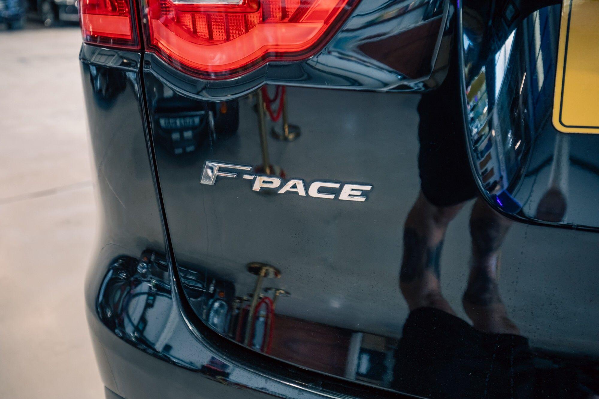 Jaguar F-Pace view 6