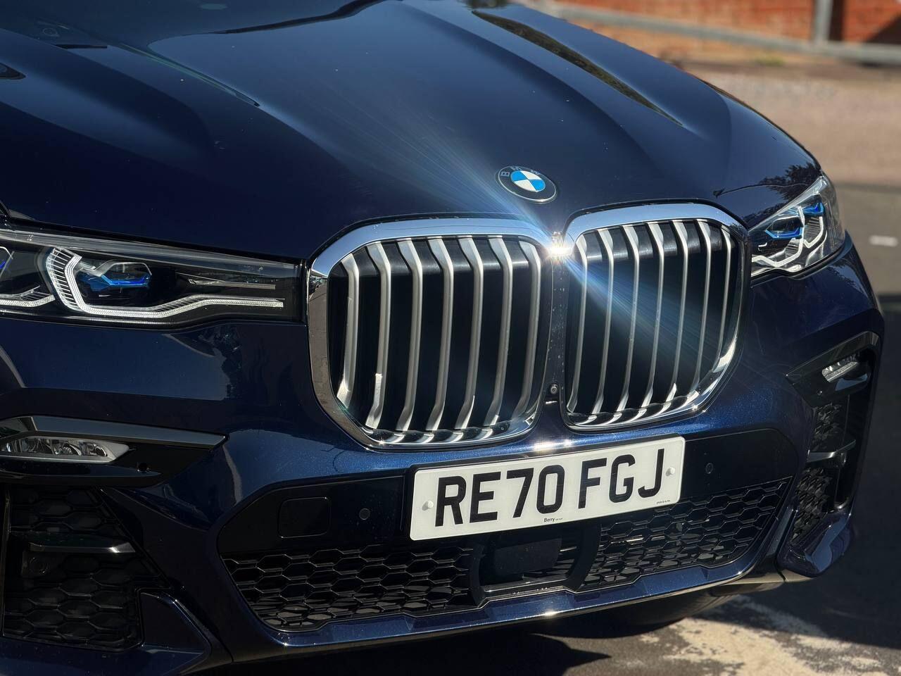 BMW X7 view 76