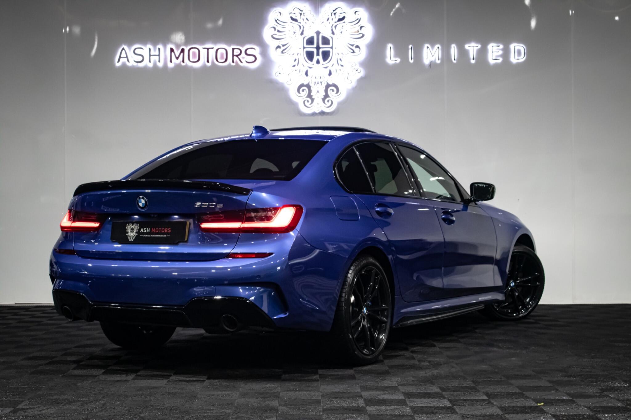 BMW 3 Series view 13