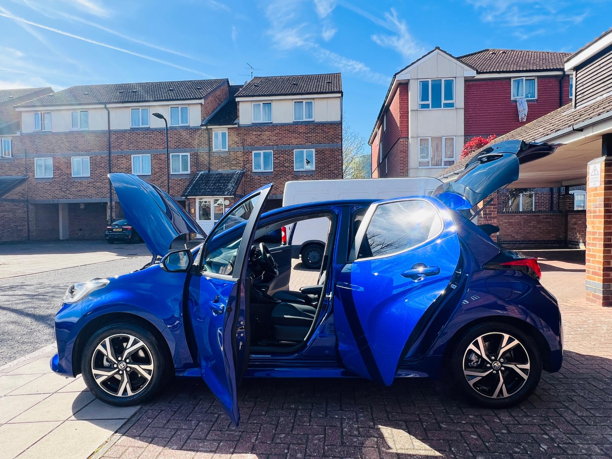 Toyota Yaris view 26