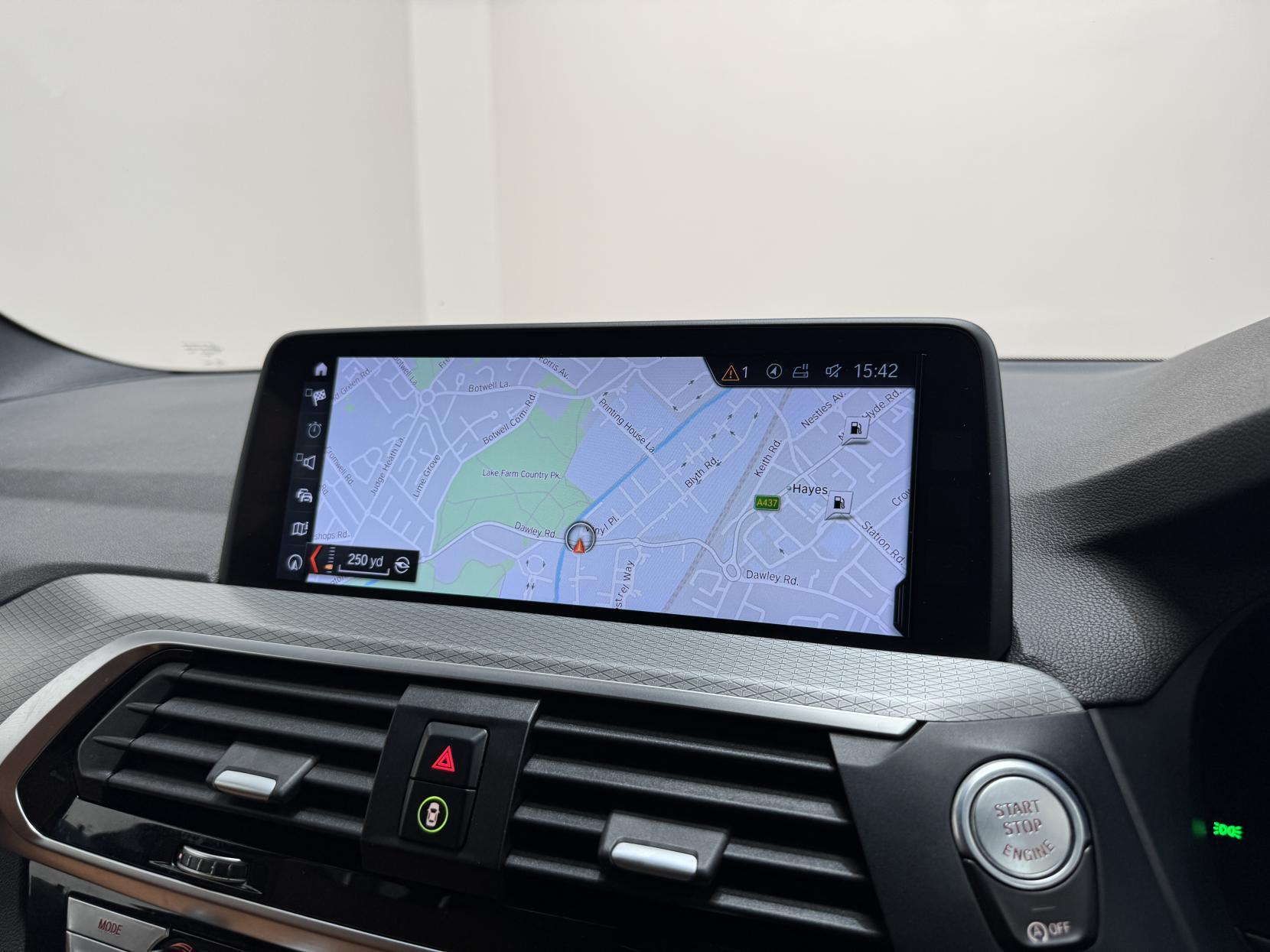 BMW X3 view 26